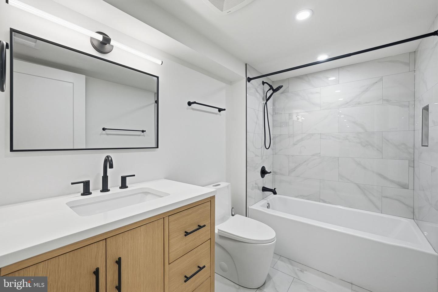 2919 FAIRHILL RD, FAIRFAX, Virginia 22031, 6 Bedrooms Bedrooms, ,4 BathroomsBathrooms,Residential,For sale,2919 FAIRHILL RD,VAFX2224458 MLS # VAFX2224458