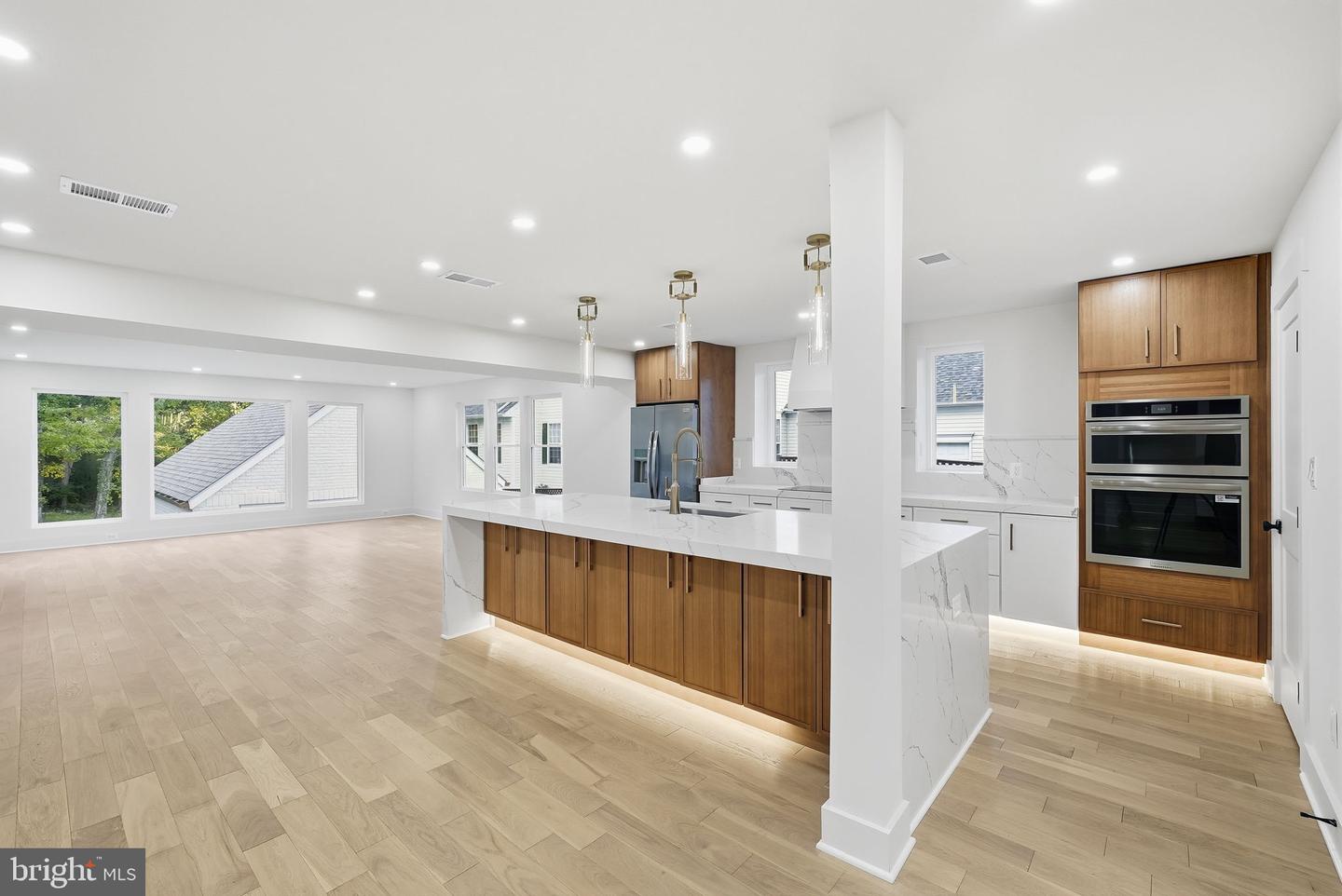 2919 FAIRHILL RD, FAIRFAX, Virginia 22031, 6 Bedrooms Bedrooms, ,4 BathroomsBathrooms,Residential,For sale,2919 FAIRHILL RD,VAFX2224458 MLS # VAFX2224458
