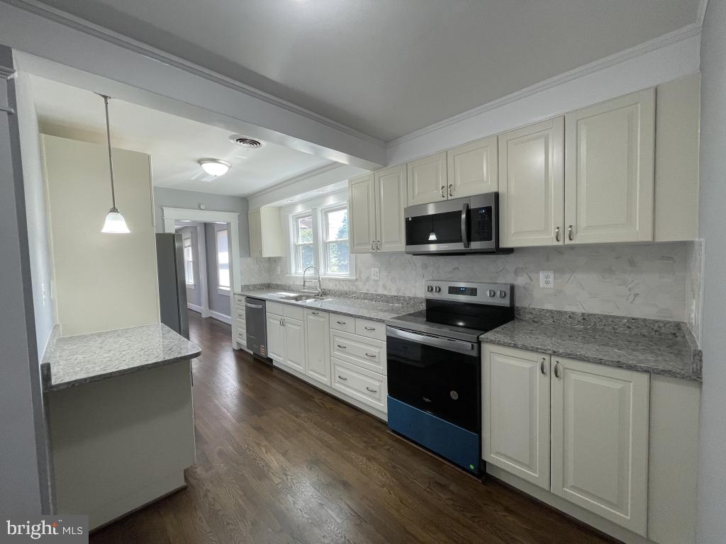 309 PROGRESS ST, FREDERICKSBURG, Virginia 22401, 2 Bedrooms Bedrooms, ,1 BathroomBathrooms,Residential,For sale,309 PROGRESS ST,VAFB2008438 MLS # VAFB2008438