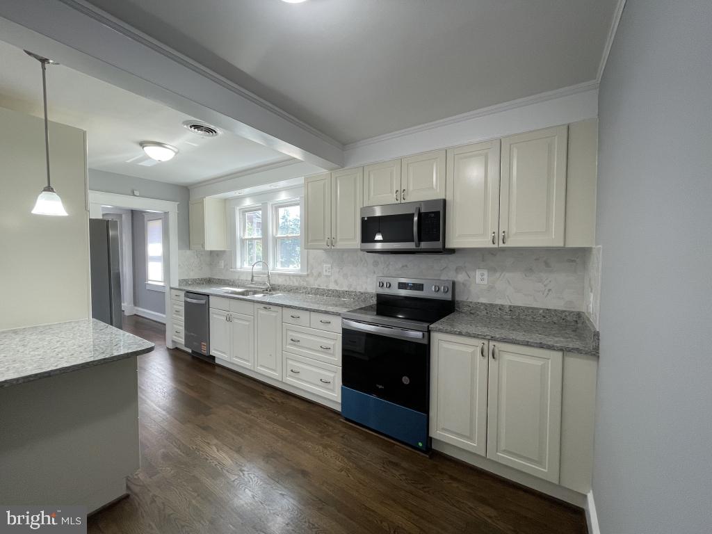 309 PROGRESS ST, FREDERICKSBURG, Virginia 22401, 2 Bedrooms Bedrooms, ,1 BathroomBathrooms,Residential,For sale,309 PROGRESS ST,VAFB2008438 MLS # VAFB2008438