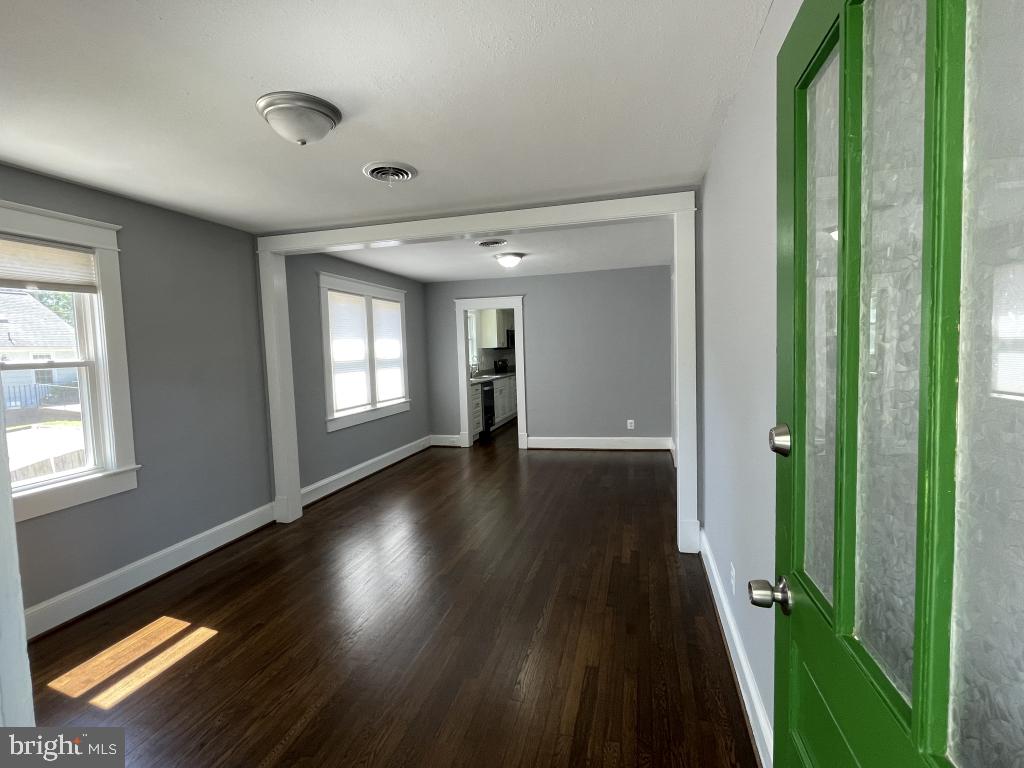 309 PROGRESS ST, FREDERICKSBURG, Virginia 22401, 2 Bedrooms Bedrooms, ,1 BathroomBathrooms,Residential,For sale,309 PROGRESS ST,VAFB2008438 MLS # VAFB2008438