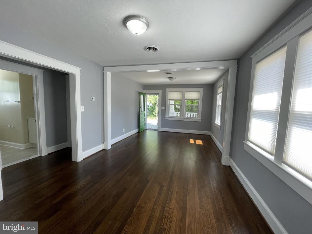 309 PROGRESS ST, FREDERICKSBURG, Virginia 22401, 2 Bedrooms Bedrooms, ,1 BathroomBathrooms,Residential,For sale,309 PROGRESS ST,VAFB2008438 MLS # VAFB2008438