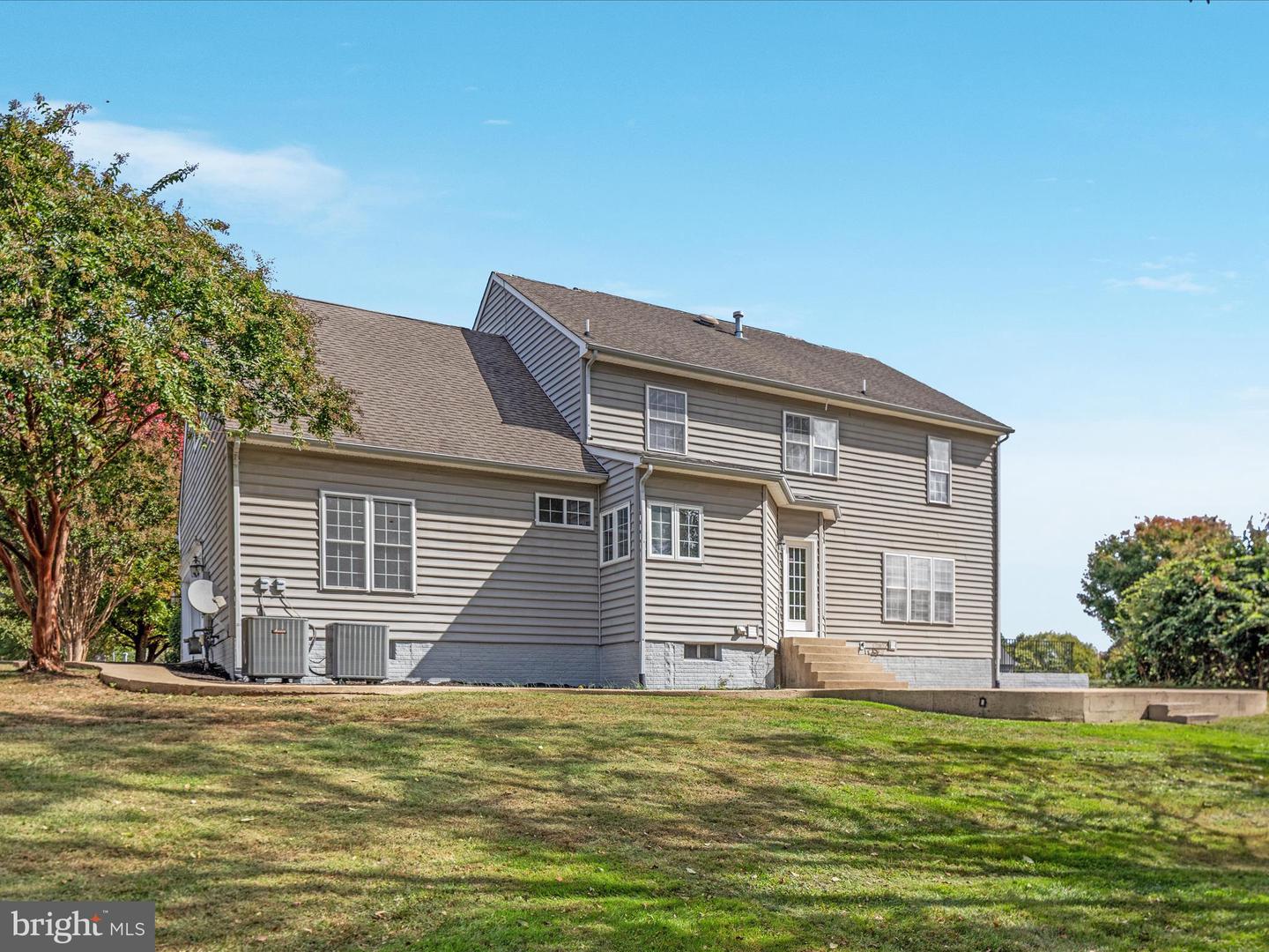 6926 EMMA CT, WARRENTON, Virginia 20187, 5 Bedrooms Bedrooms, ,4 BathroomsBathrooms,Residential,For sale,6926 EMMA CT,VAFQ2017112 MLS # VAFQ2017112