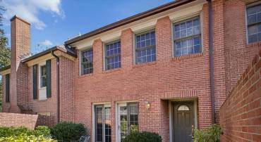 2697 MARCEY RD, ARLINGTON, Virginia 22207, 3 Bedrooms Bedrooms, ,3 BathroomsBathrooms,Residential,For sale,2697 MARCEY RD,VAAR2060642 MLS # VAAR2060642