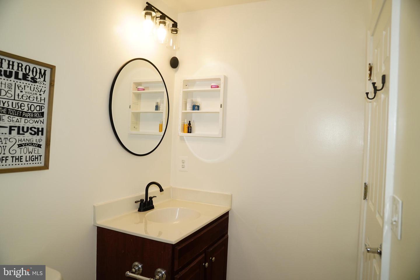 43610 MCKAY TER, CHANTILLY, Virginia 20152, 3 Bedrooms Bedrooms, ,2 BathroomsBathrooms,Residential,For sale,43610 MCKAY TER,VALO2103074 MLS # VALO2103074