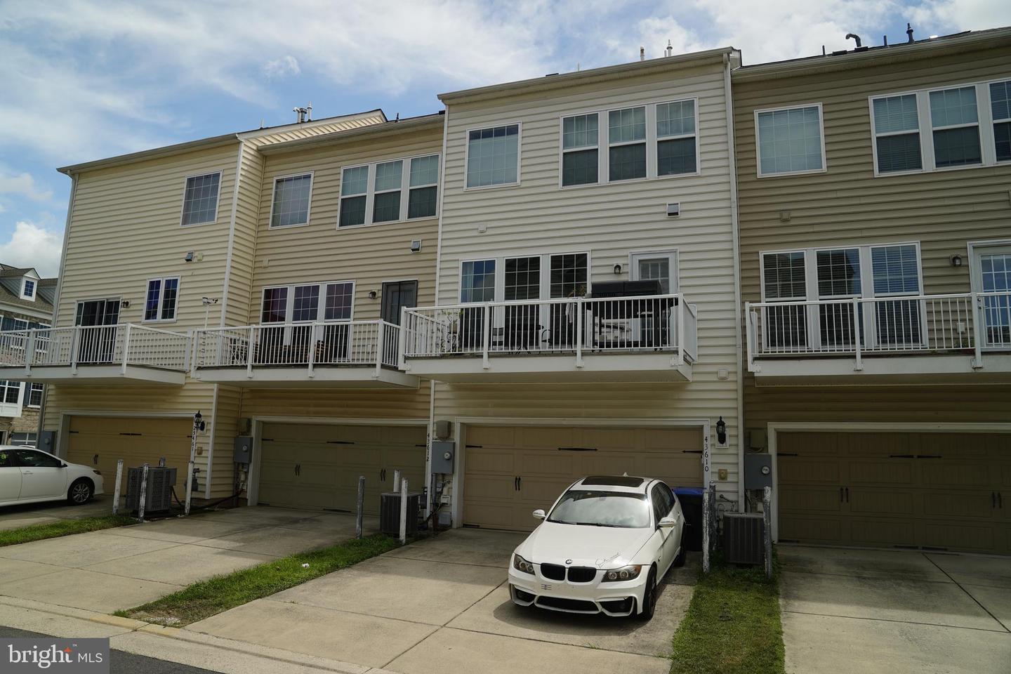 43610 MCKAY TER, CHANTILLY, Virginia 20152, 3 Bedrooms Bedrooms, ,2 BathroomsBathrooms,Residential,For sale,43610 MCKAY TER,VALO2103074 MLS # VALO2103074