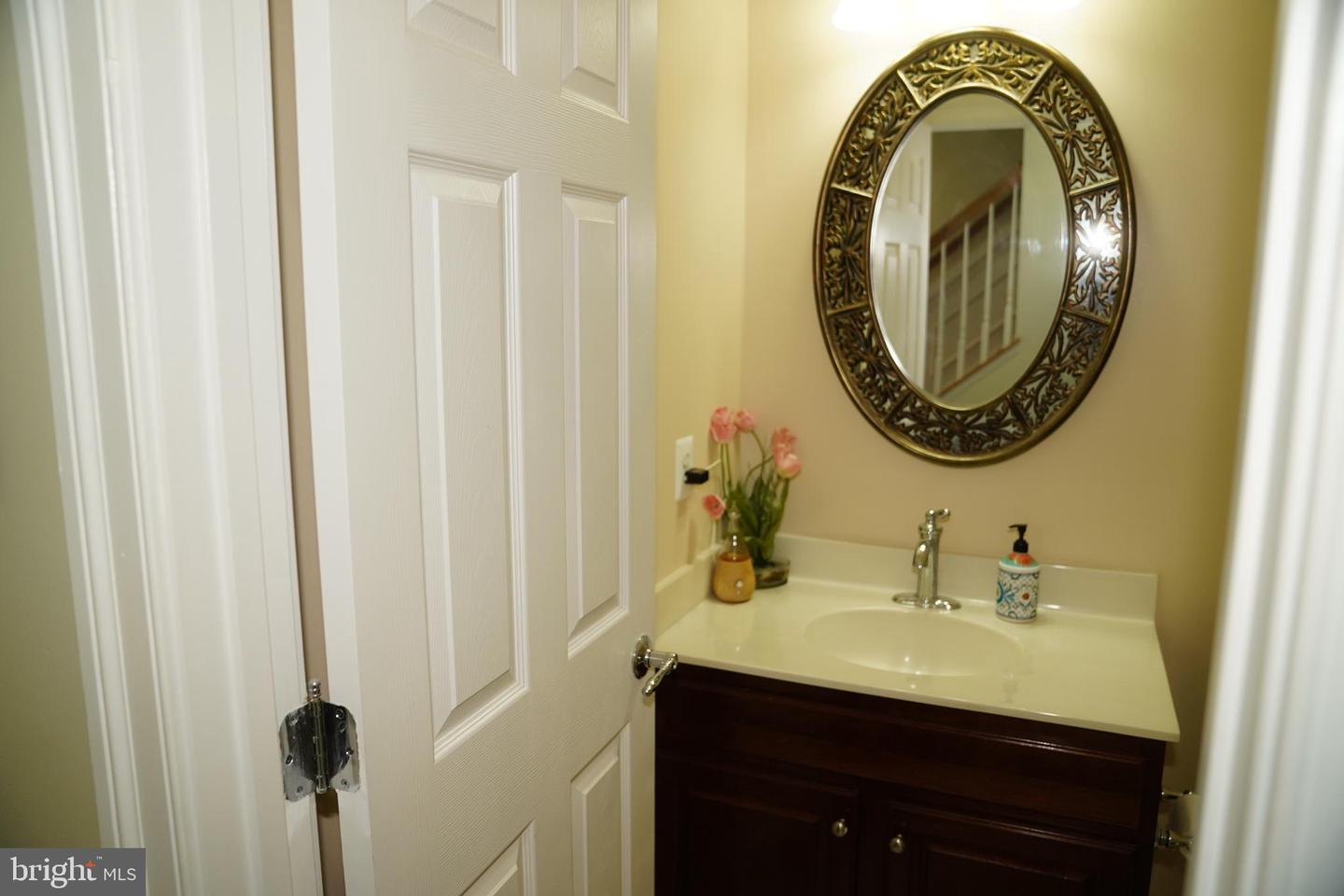 43610 MCKAY TER, CHANTILLY, Virginia 20152, 3 Bedrooms Bedrooms, ,2 BathroomsBathrooms,Residential,For sale,43610 MCKAY TER,VALO2103074 MLS # VALO2103074