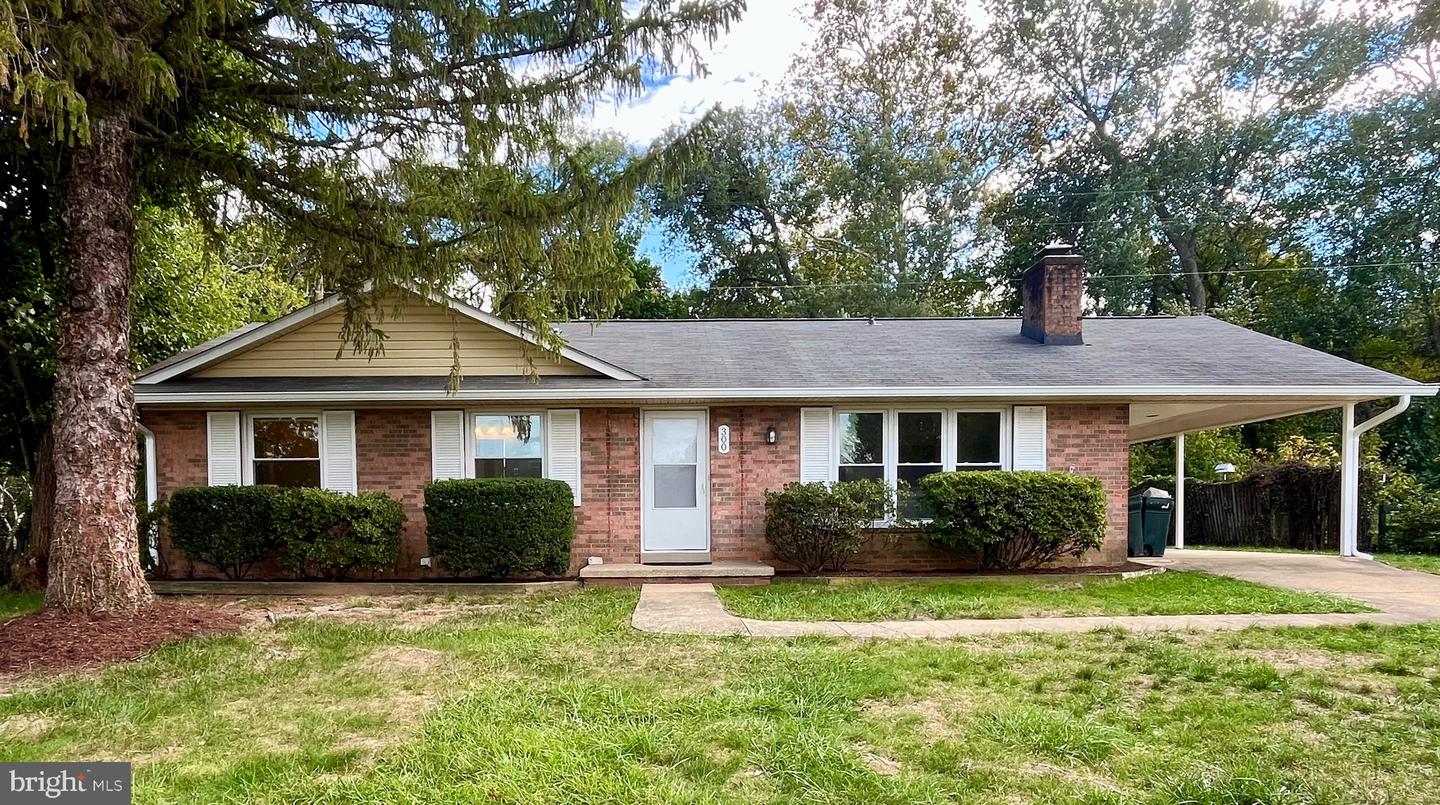 300 E LOUDOUN VALLEY DR, PURCELLVILLE, Virginia 20132, 3 Bedrooms Bedrooms, ,2 BathroomsBathrooms,Residential,For sale,300 E LOUDOUN VALLEY DR,VALO2103260 MLS # VALO2103260