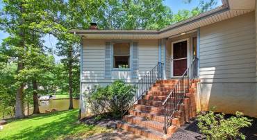 119 LARKSPUR LN, LOCUST GROVE, Virginia 22508, 4 Bedrooms Bedrooms, ,3 BathroomsBathrooms,Residential,For sale,119 LARKSPUR LN,VAOR2010482 MLS # VAOR2010482