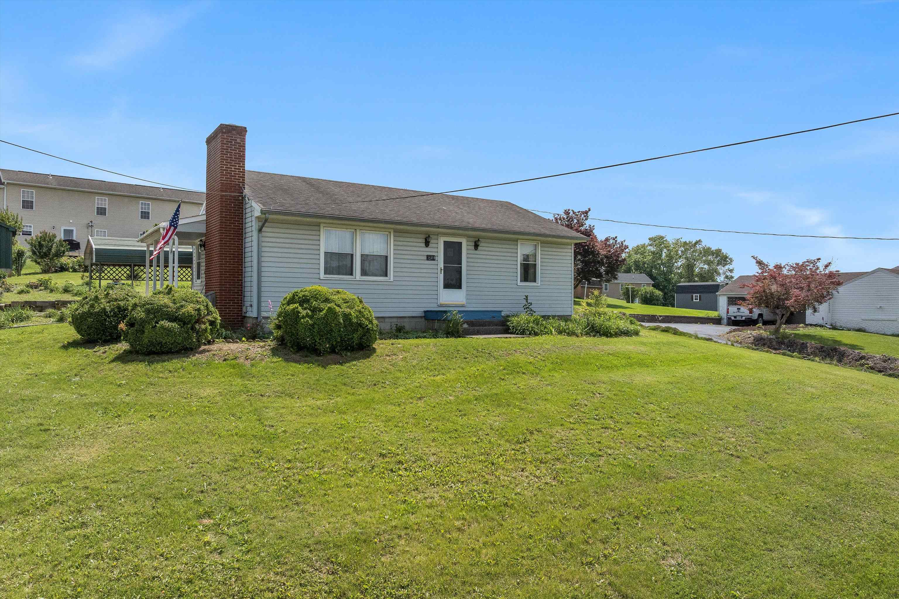 218 BROADWAY AVE, BROADWAY, Virginia 22815, 3 Bedrooms Bedrooms, ,1 BathroomBathrooms,Residential,218 BROADWAY AVE,665511 MLS # 665511