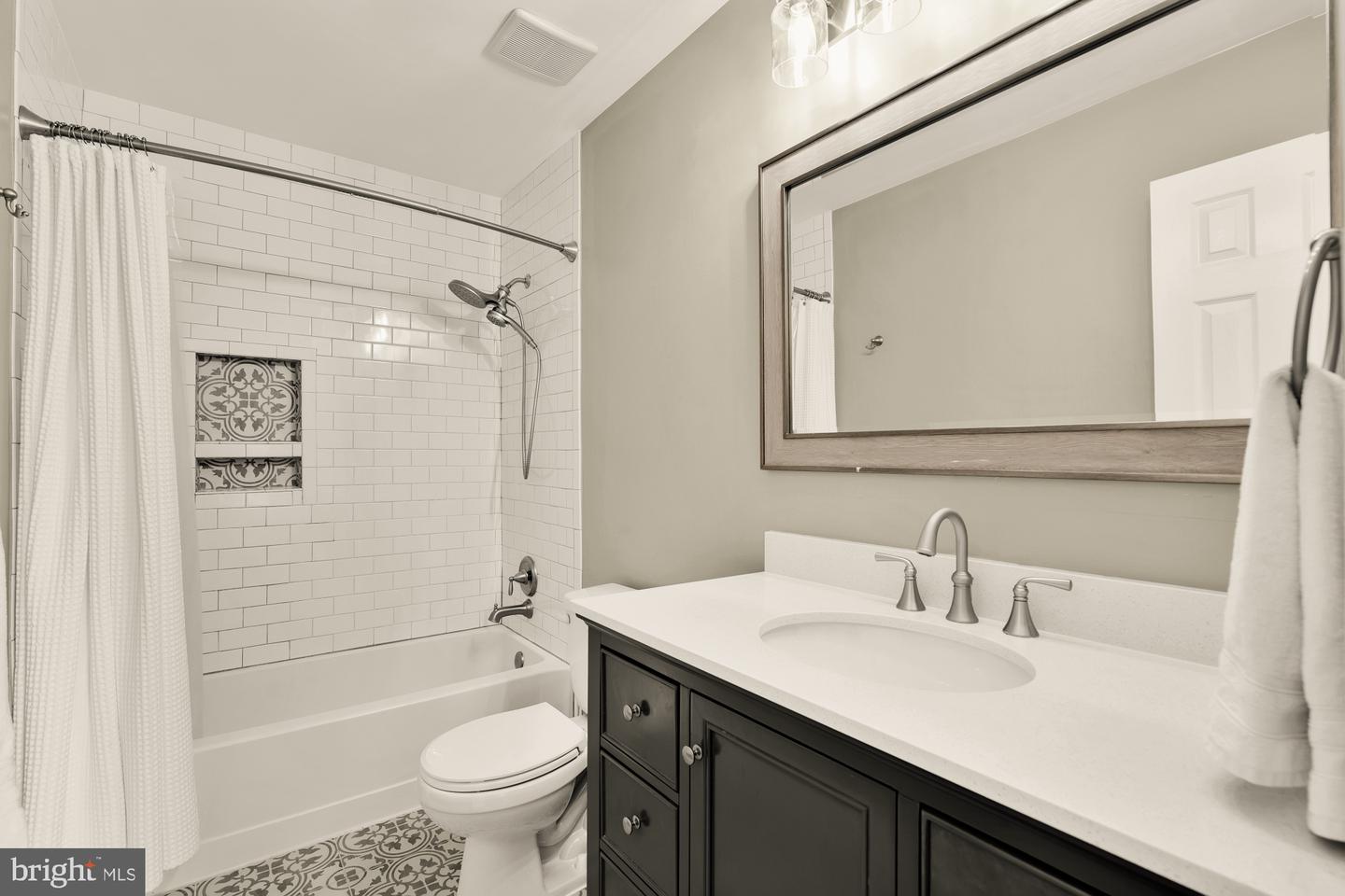 6728 CARDINAL WOODS CT, LORTON, Virginia 22079, 4 Bedrooms Bedrooms, ,3 BathroomsBathrooms,Residential,For sale,6728 CARDINAL WOODS CT,VAFX2263152 MLS # VAFX2263152
