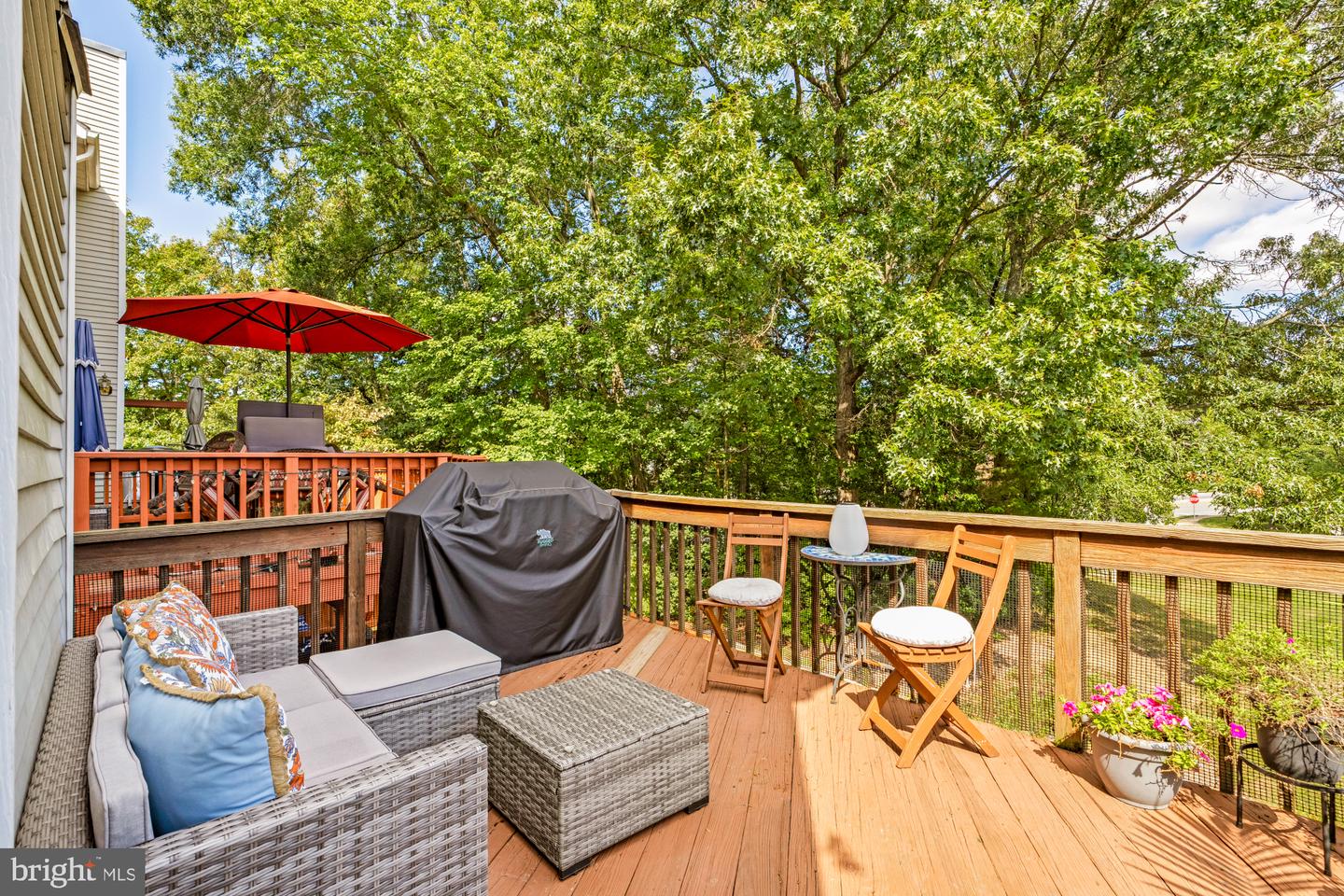 6728 CARDINAL WOODS CT, LORTON, Virginia 22079, 4 Bedrooms Bedrooms, ,3 BathroomsBathrooms,Residential,For sale,6728 CARDINAL WOODS CT,VAFX2263152 MLS # VAFX2263152