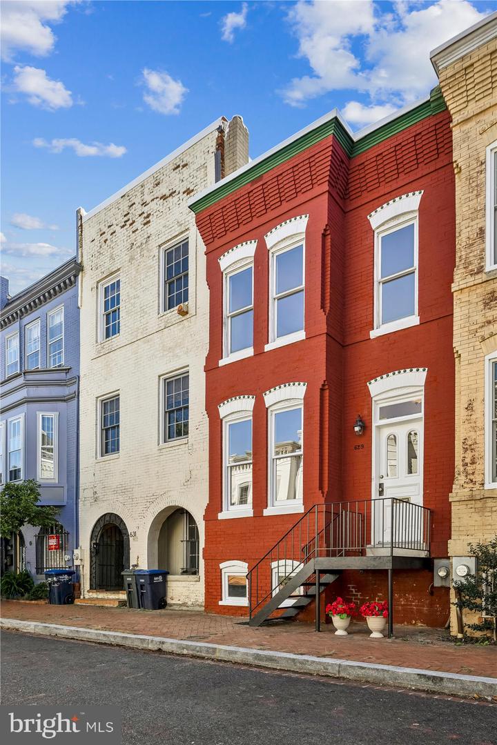 629 ACKER PL NE, WASHINGTON, District Of Columbia 20002, 2 Bedrooms Bedrooms, ,2 BathroomsBathrooms,Residential,For sale,629 ACKER PL NE,DCDC2216862 MLS # DCDC2216862 629 ACKER PL NE, WASHINGTON, District Of Columbia 20002, 2 Bedrooms Bedrooms, ,2 BathroomsBathrooms,Residential,For sale,629 ACKER PL NE,DCDC2216862 MLS # DCDC2216862