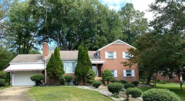 3165 WHITE ST, FALLS CHURCH, Virginia 22044, 4 Bedrooms Bedrooms, ,2 BathroomsBathrooms,Residential,For sale,3165 WHITE ST,VAFX2263552 MLS # VAFX2263552