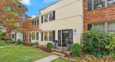 8437 FORRESTER BLVD, SPRINGFIELD, Virginia 22152, 3 Bedrooms Bedrooms, ,2 BathroomsBathrooms,Residential,For sale,8437 FORRESTER BLVD,VAFX2263934 MLS # VAFX2263934