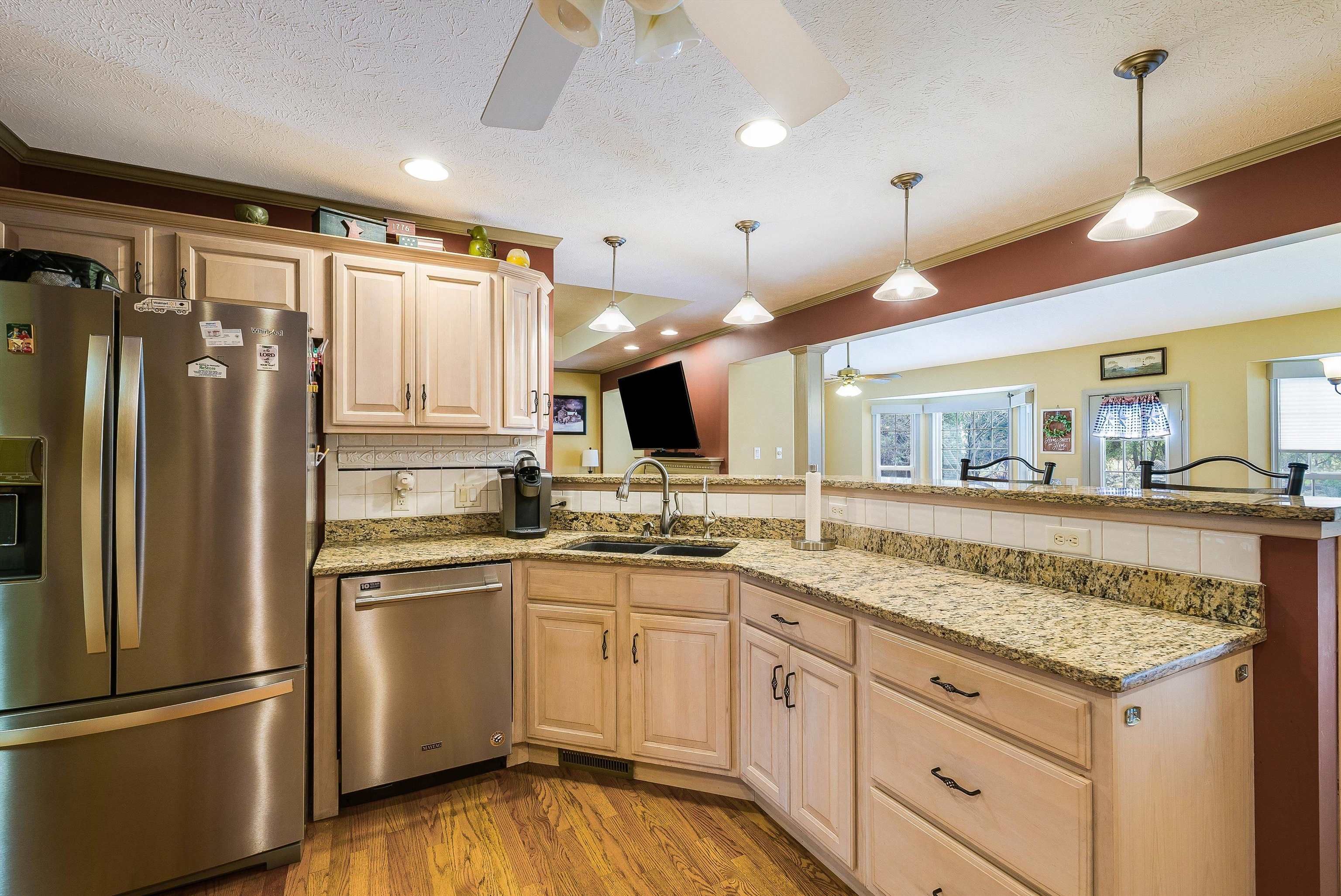 243 NORTHVIEW DR, DAYTON, Virginia 22821, 3 Bedrooms Bedrooms, ,2 BathroomsBathrooms,Residential,Dayton Charmer,243 NORTHVIEW DR,670110 MLS # 670110