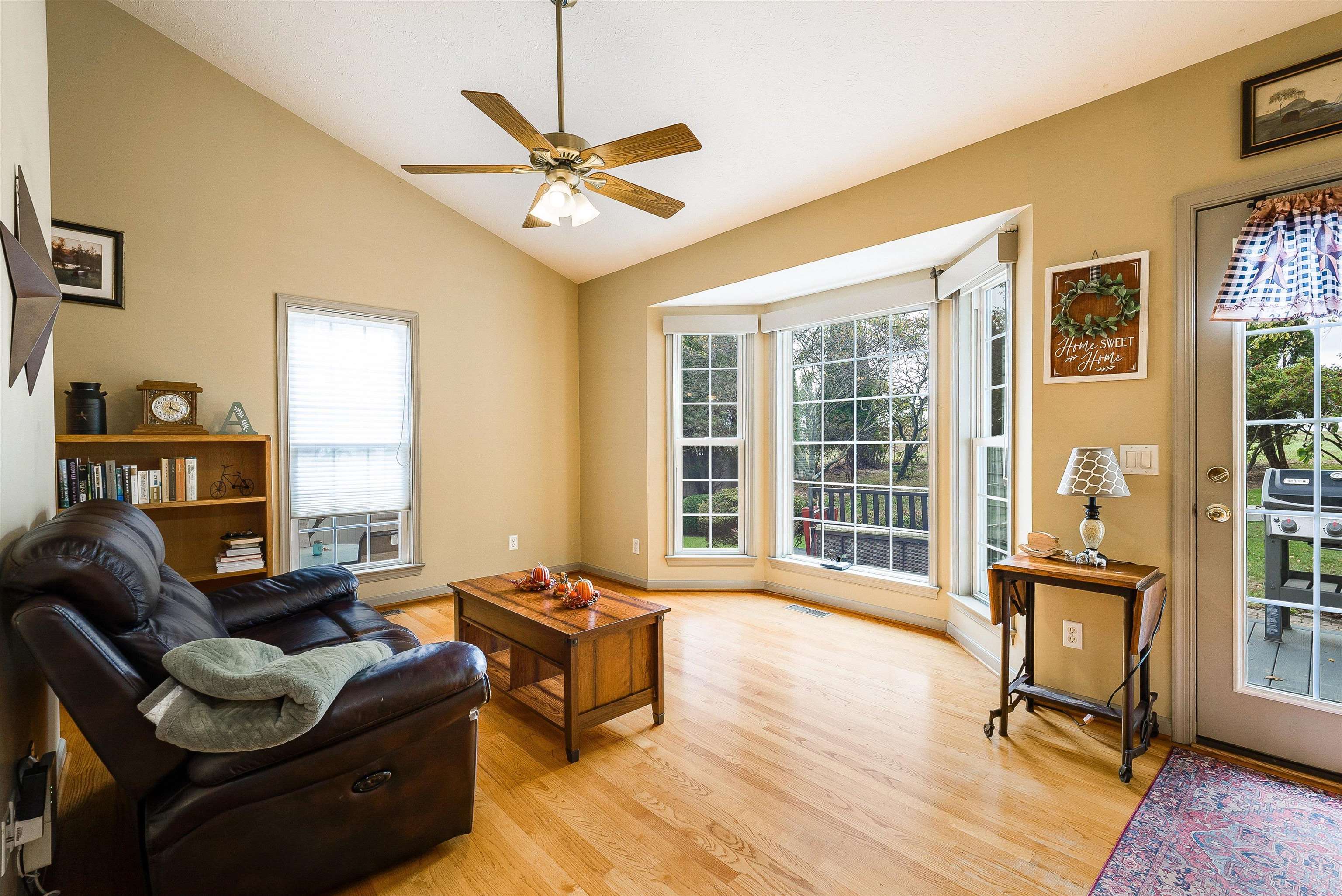 243 NORTHVIEW DR, DAYTON, Virginia 22821, 3 Bedrooms Bedrooms, ,2 BathroomsBathrooms,Residential,Dayton Charmer,243 NORTHVIEW DR,670110 MLS # 670110