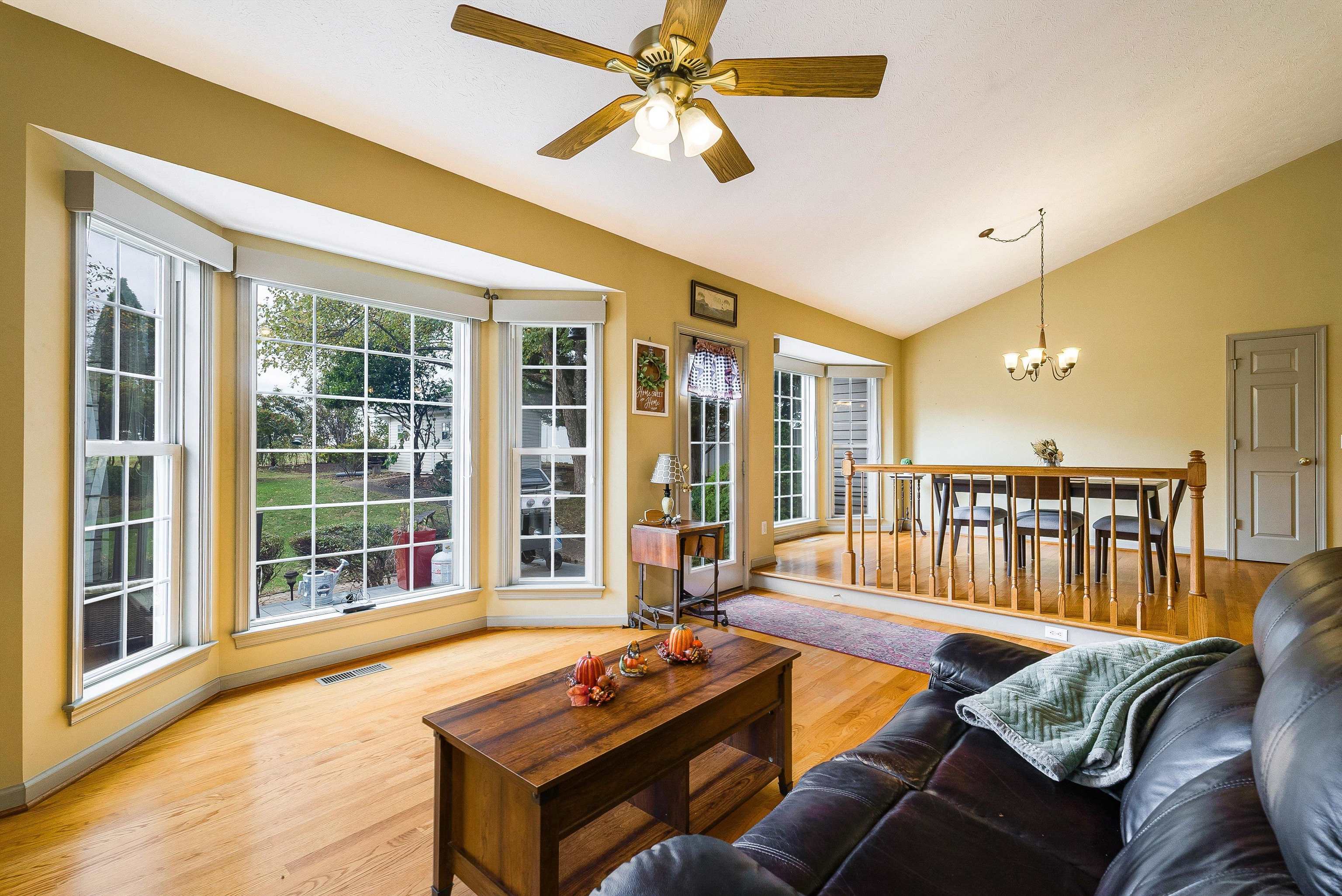 243 NORTHVIEW DR, DAYTON, Virginia 22821, 3 Bedrooms Bedrooms, ,2 BathroomsBathrooms,Residential,Dayton Charmer,243 NORTHVIEW DR,670110 MLS # 670110