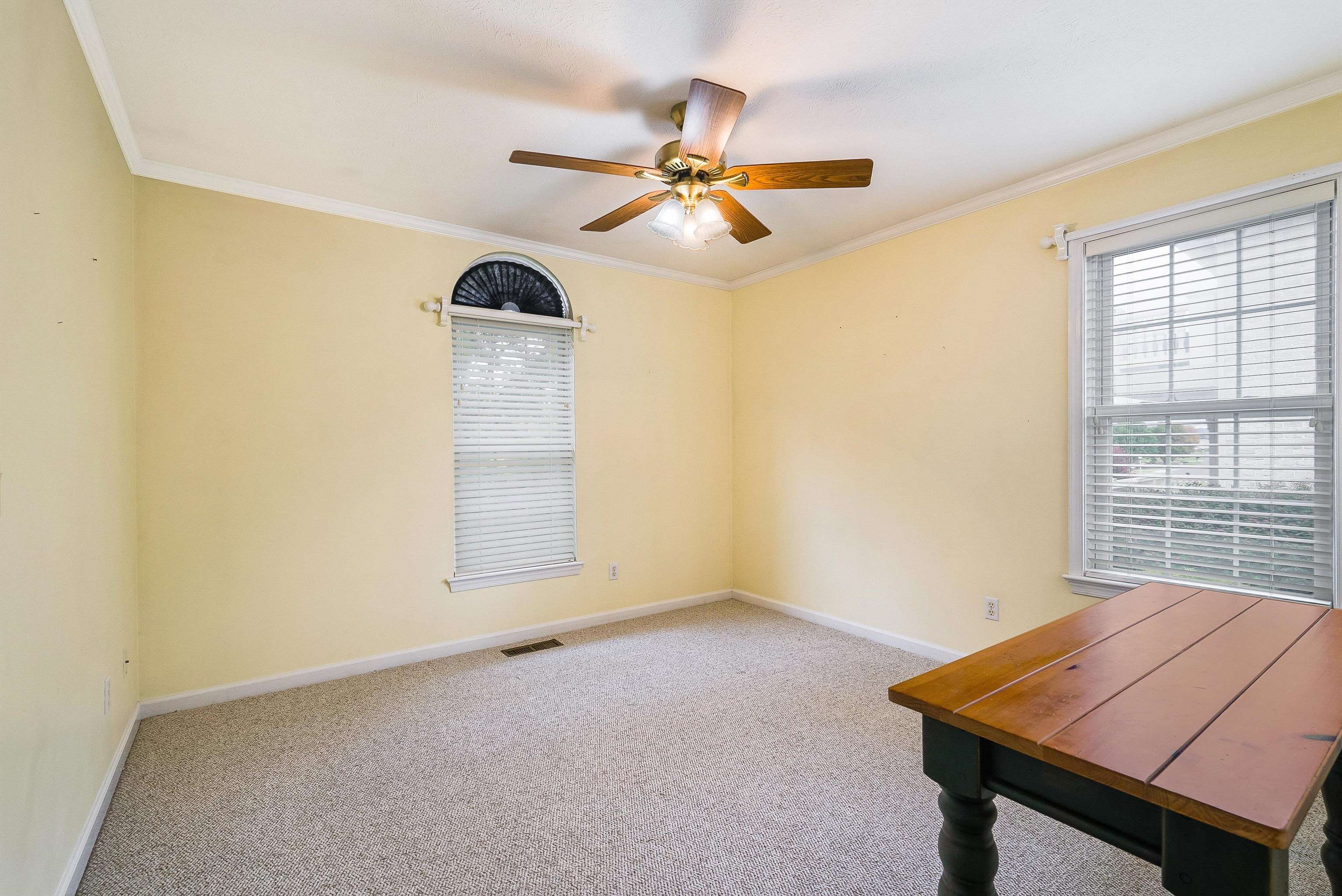 243 NORTHVIEW DR, DAYTON, Virginia 22821, 3 Bedrooms Bedrooms, ,2 BathroomsBathrooms,Residential,Dayton Charmer,243 NORTHVIEW DR,670110 MLS # 670110