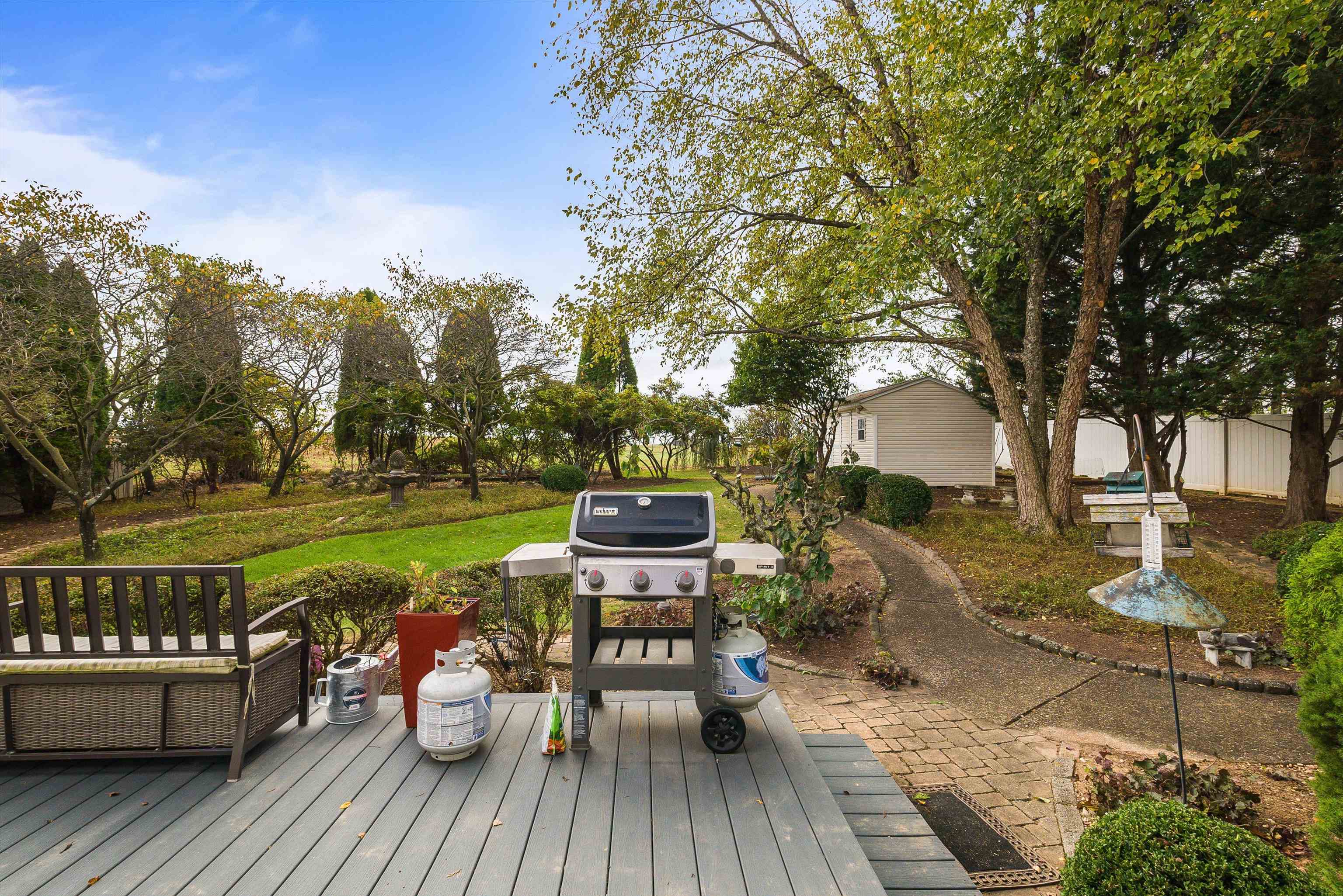 243 NORTHVIEW DR, DAYTON, Virginia 22821, 3 Bedrooms Bedrooms, ,2 BathroomsBathrooms,Residential,Dayton Charmer,243 NORTHVIEW DR,670110 MLS # 670110