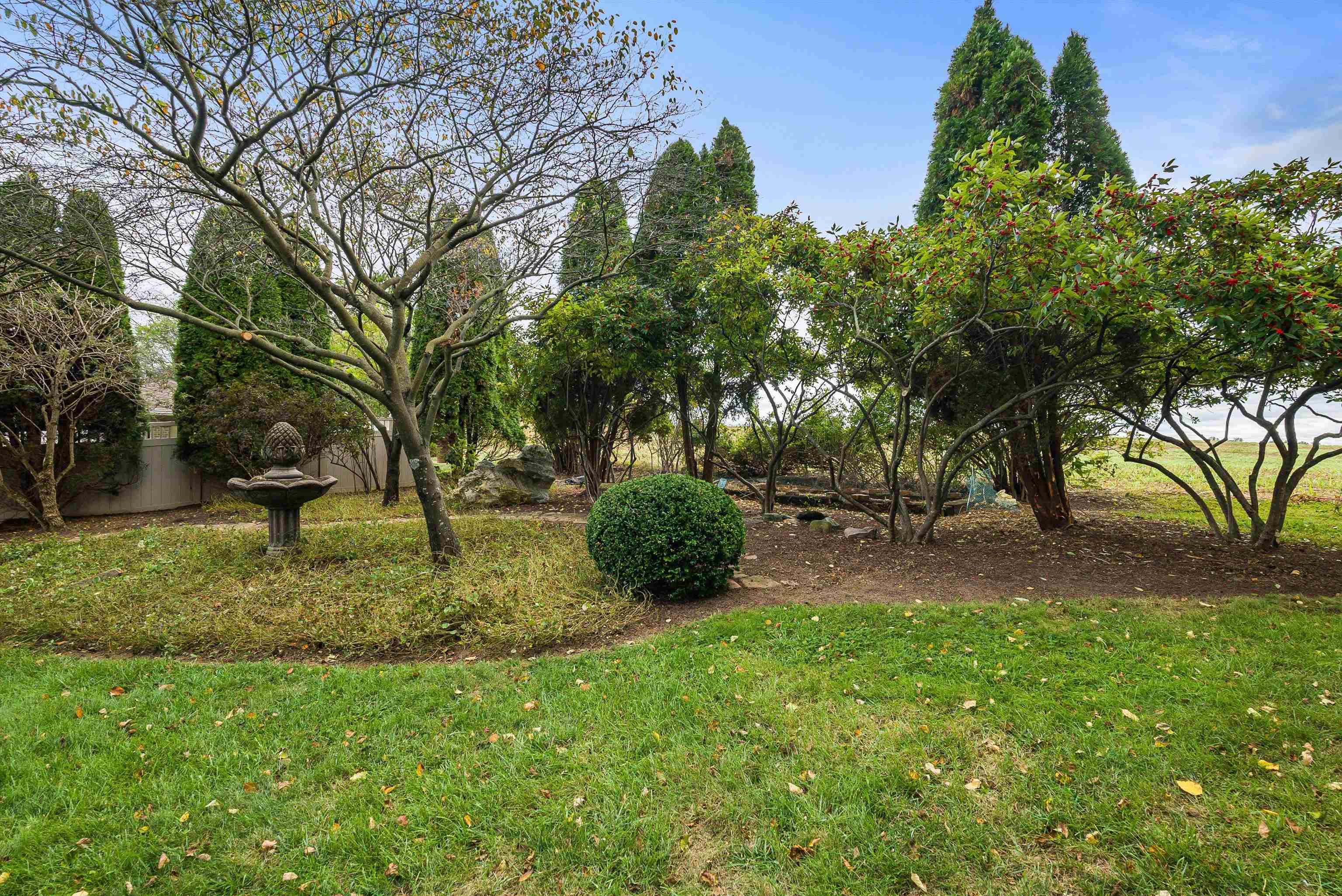 243 NORTHVIEW DR, DAYTON, Virginia 22821, 3 Bedrooms Bedrooms, ,2 BathroomsBathrooms,Residential,Dayton Charmer,243 NORTHVIEW DR,670110 MLS # 670110