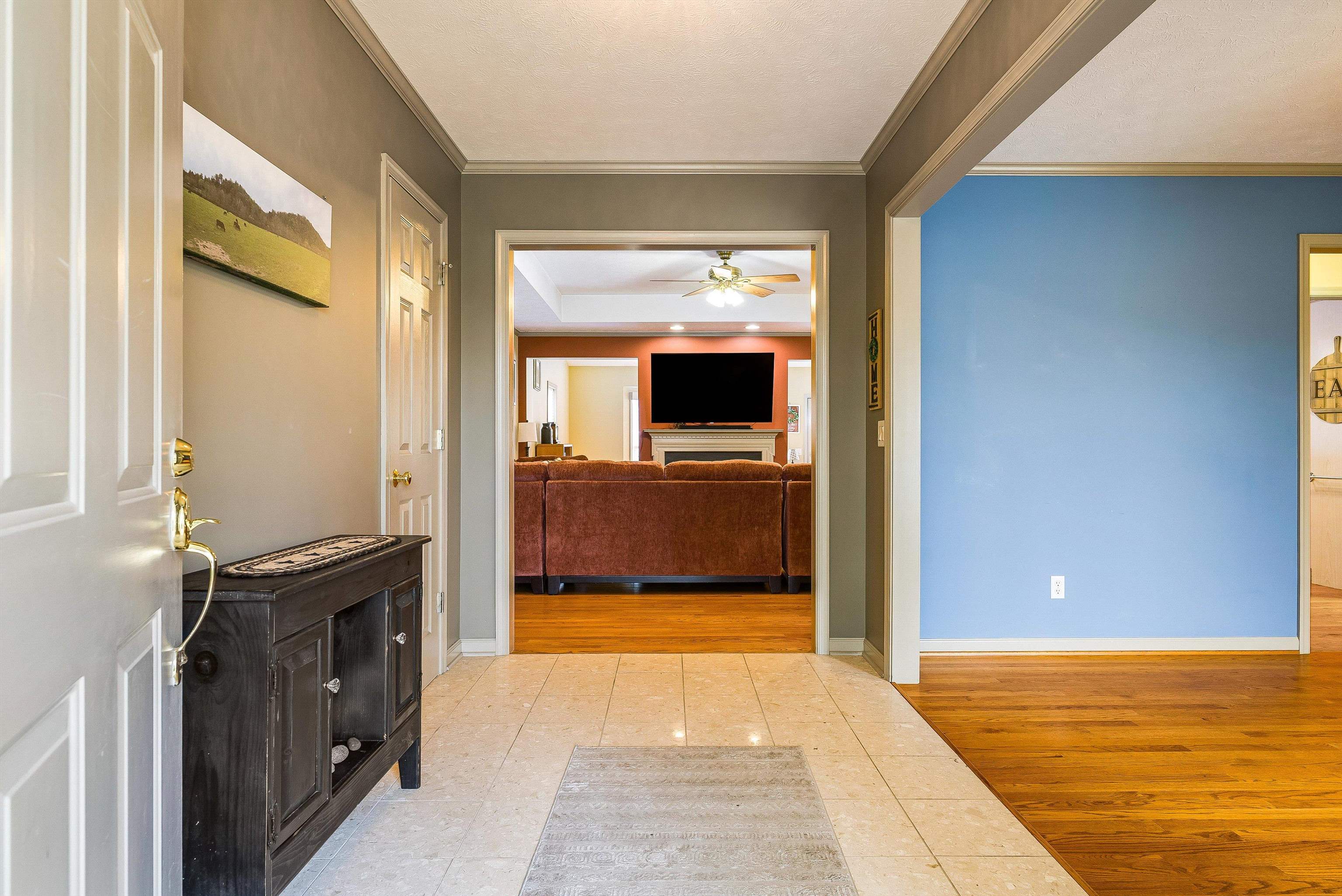 243 NORTHVIEW DR, DAYTON, Virginia 22821, 3 Bedrooms Bedrooms, ,2 BathroomsBathrooms,Residential,Dayton Charmer,243 NORTHVIEW DR,670110 MLS # 670110