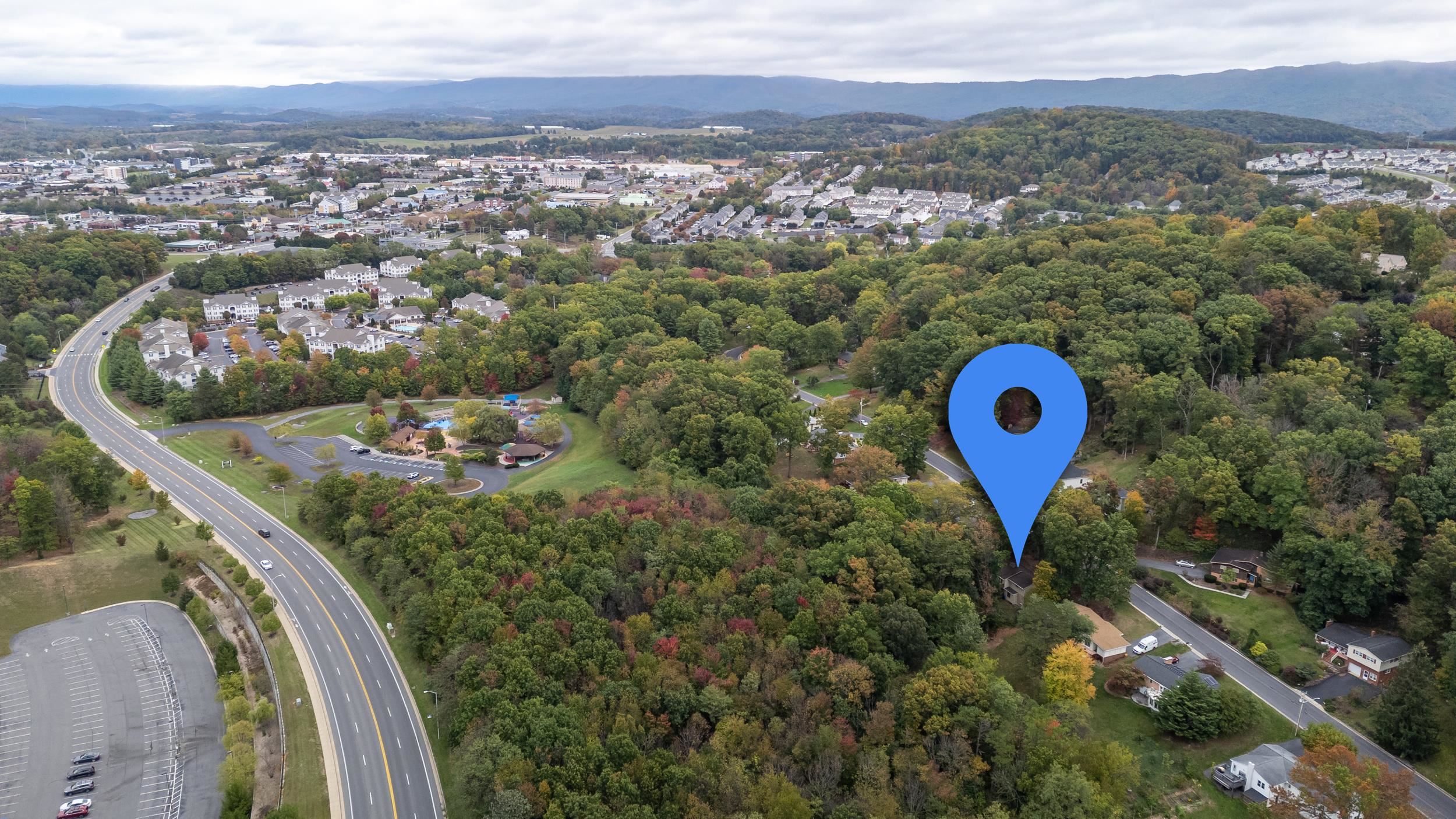 1167 WESTMORELAND DR, HARRISONBURG, Virginia 22801, 5 Bedrooms Bedrooms, ,3 BathroomsBathrooms,Residential,1167 WESTMORELAND DR,670114 MLS # 670114