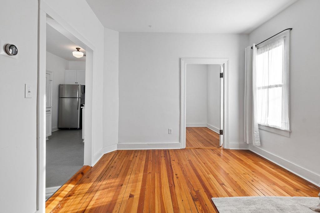 115 S JEFFERSON ST, STAUNTON, Virginia 24401, 2 Bedrooms Bedrooms, ,1 BathroomBathrooms,Residential,115 S JEFFERSON ST,670117 MLS # 670117
