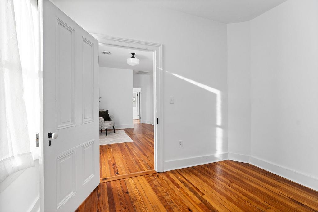 115 S JEFFERSON ST, STAUNTON, Virginia 24401, 2 Bedrooms Bedrooms, ,1 BathroomBathrooms,Residential,115 S JEFFERSON ST,670117 MLS # 670117