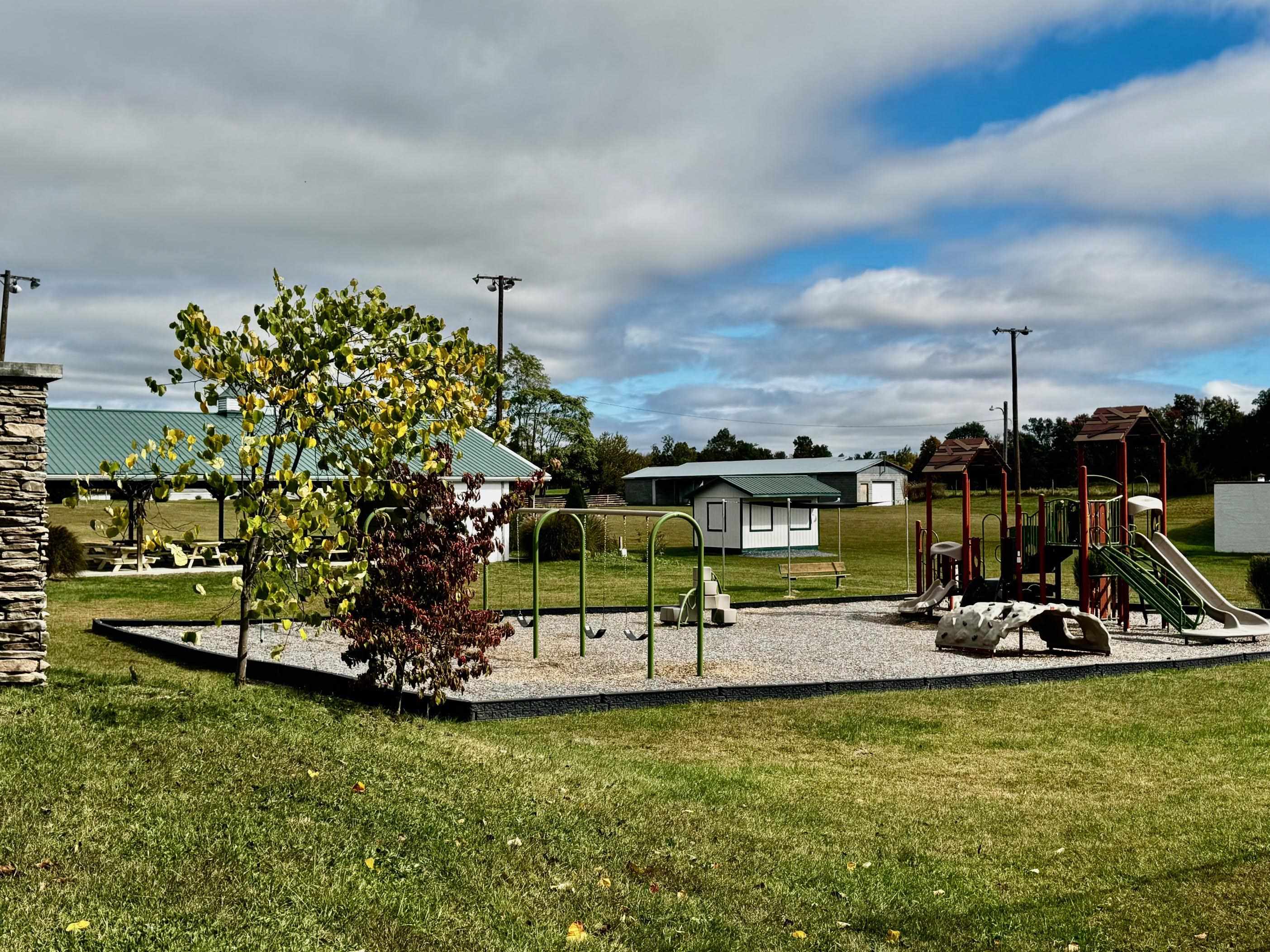 7842 COMMUNITY CENTER RD, BRIDGEWATER, Virginia 22812, 4 Bedrooms Bedrooms, ,2 BathroomsBathrooms,Residential,7842 COMMUNITY CENTER RD,670120 MLS # 670120 7842 COMMUNITY CENTER RD, BRIDGEWATER, Virginia 22812, 4 Bedrooms Bedrooms, ,2 BathroomsBathrooms,Residential,7842 COMMUNITY CENTER RD,670120 MLS # 670120