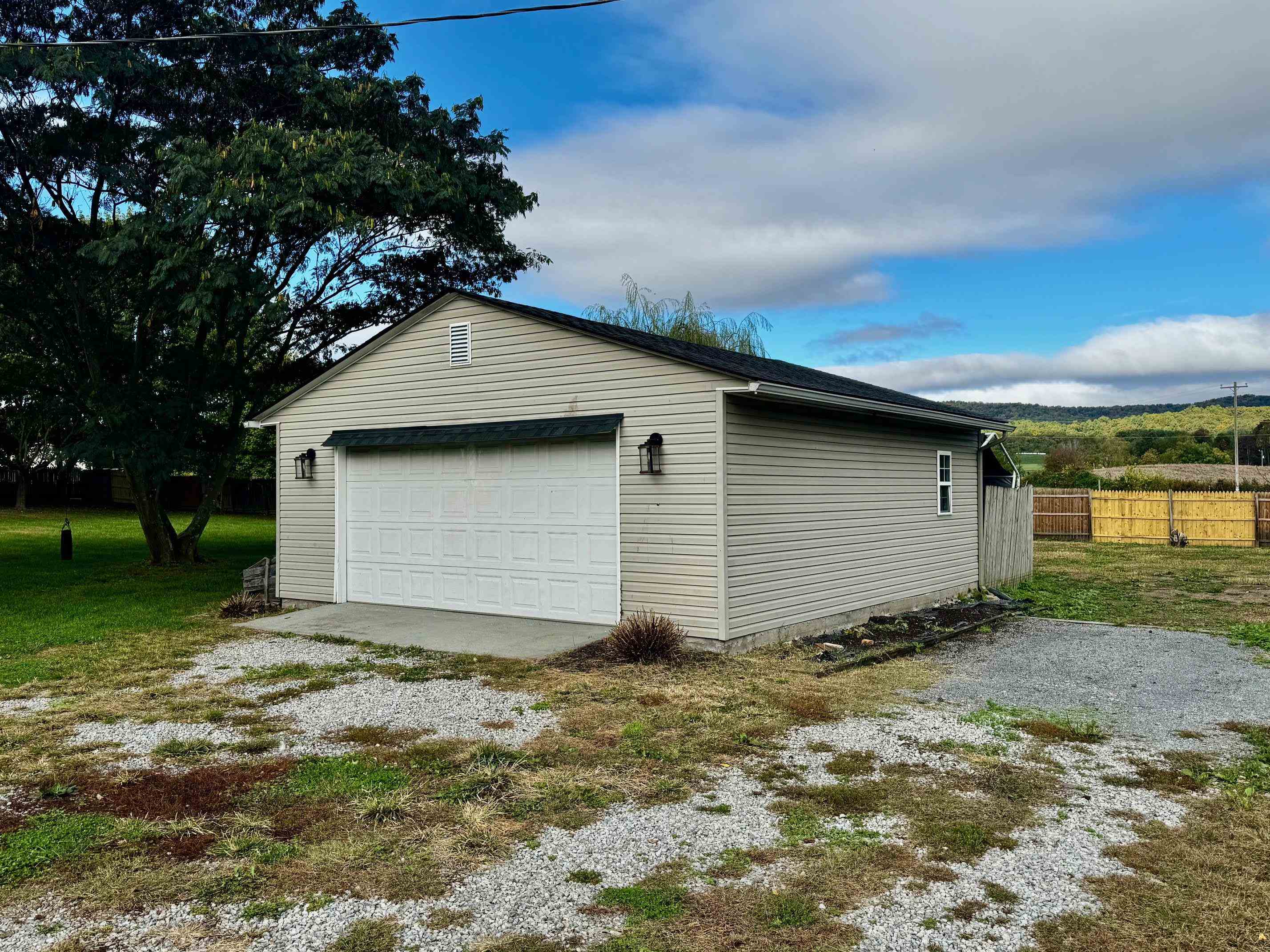 7842 COMMUNITY CENTER RD, BRIDGEWATER, Virginia 22812, 4 Bedrooms Bedrooms, ,2 BathroomsBathrooms,Residential,7842 COMMUNITY CENTER RD,670120 MLS # 670120 7842 COMMUNITY CENTER RD, BRIDGEWATER, Virginia 22812, 4 Bedrooms Bedrooms, ,2 BathroomsBathrooms,Residential,7842 COMMUNITY CENTER RD,670120 MLS # 670120