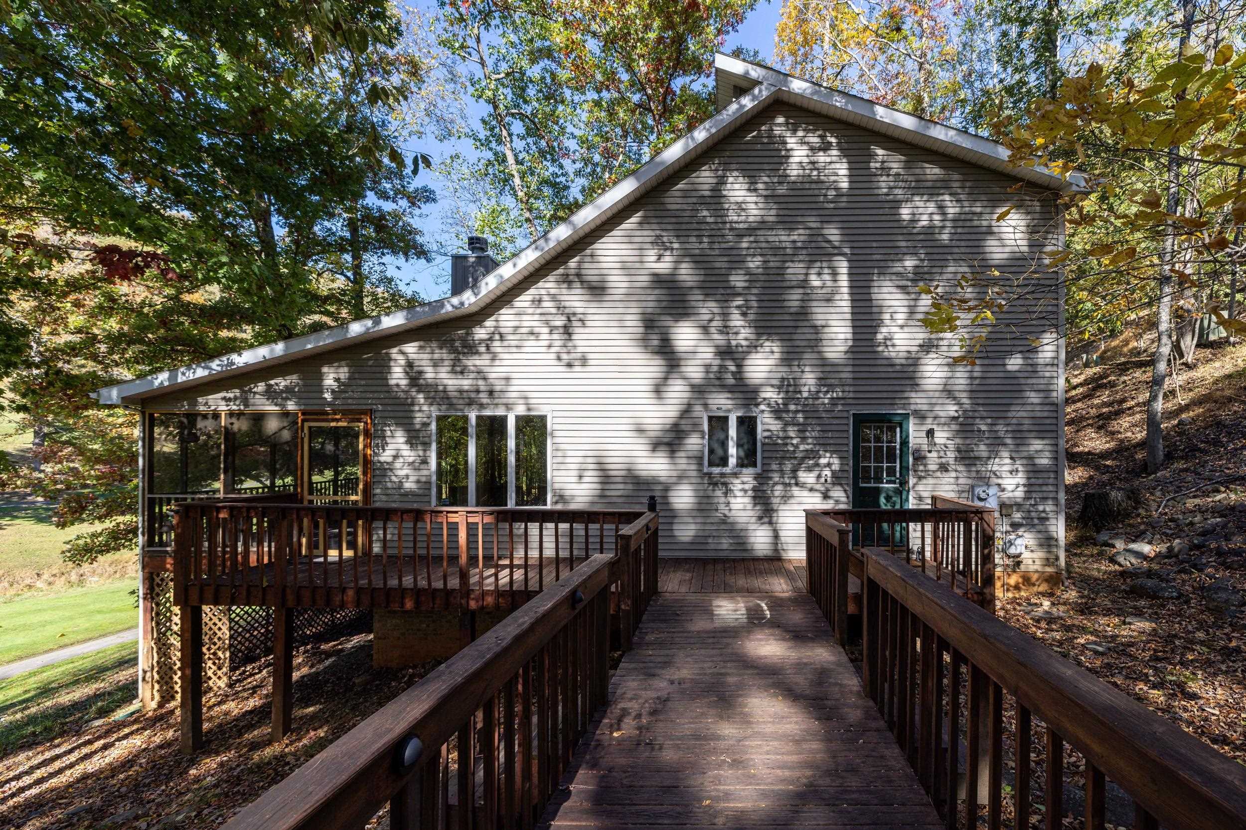5067 NICKLAUS LN, MCGAHEYSVILLE, Virginia 22840, 3 Bedrooms Bedrooms, ,2 BathroomsBathrooms,Residential,5067 NICKLAUS LN,670123 MLS # 670123