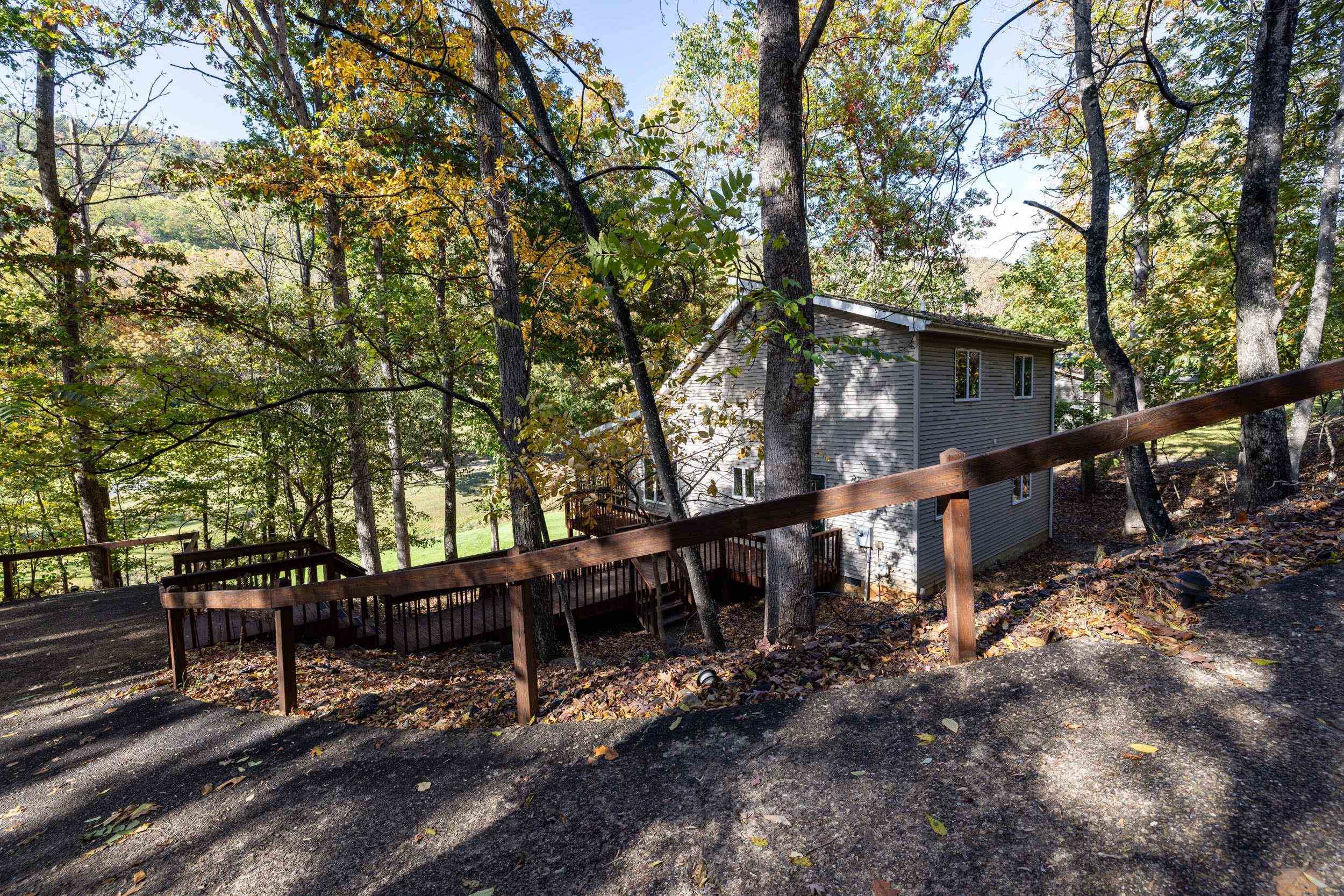 5067 NICKLAUS LN, MCGAHEYSVILLE, Virginia 22840, 3 Bedrooms Bedrooms, ,2 BathroomsBathrooms,Residential,5067 NICKLAUS LN,670123 MLS # 670123