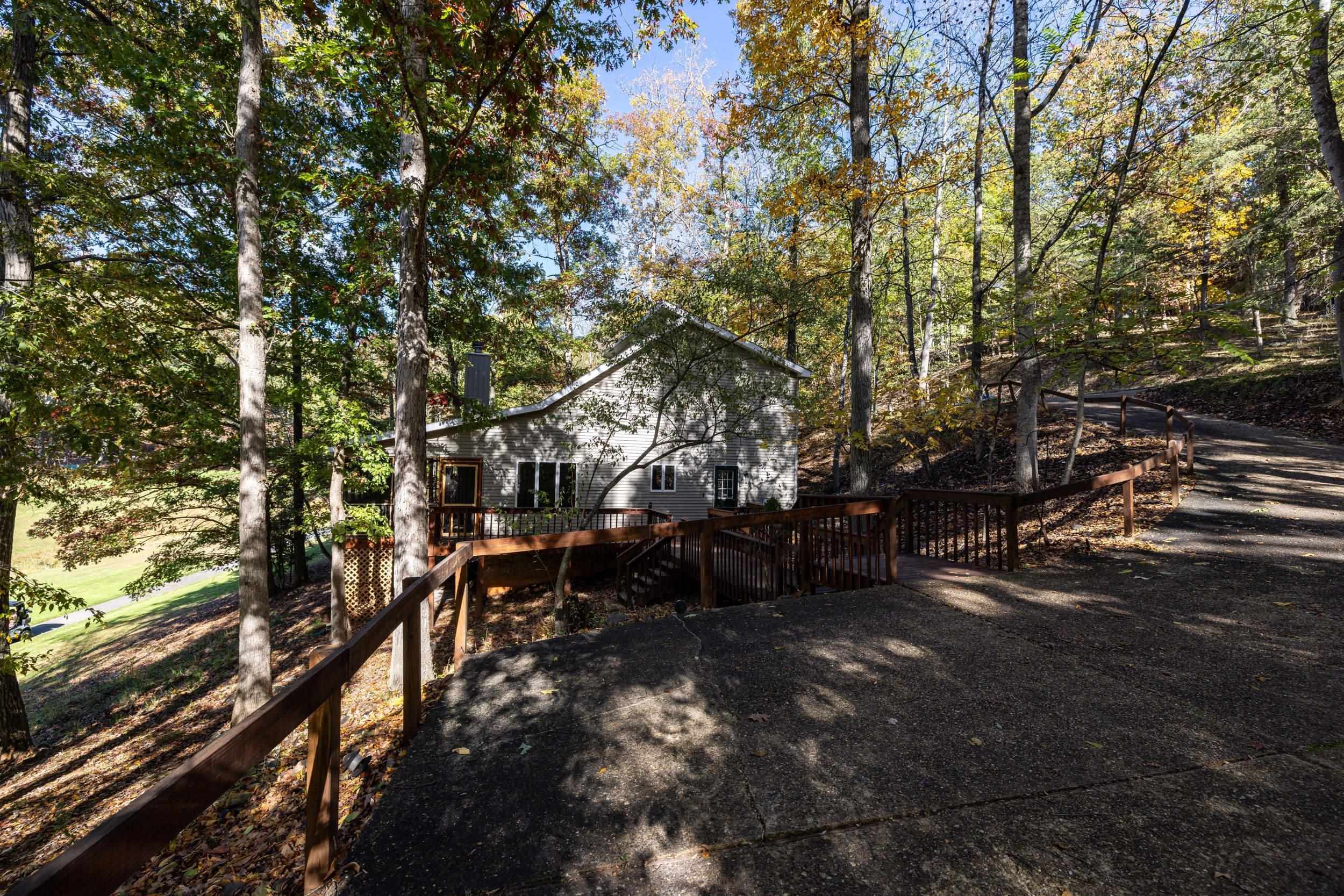 5067 NICKLAUS LN, MCGAHEYSVILLE, Virginia 22840, 3 Bedrooms Bedrooms, ,2 BathroomsBathrooms,Residential,5067 NICKLAUS LN,670123 MLS # 670123