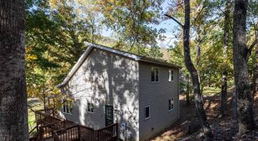 5067 NICKLAUS LN, MCGAHEYSVILLE, Virginia 22840, 3 Bedrooms Bedrooms, ,2 BathroomsBathrooms,Residential,5067 NICKLAUS LN,670123 MLS # 670123
