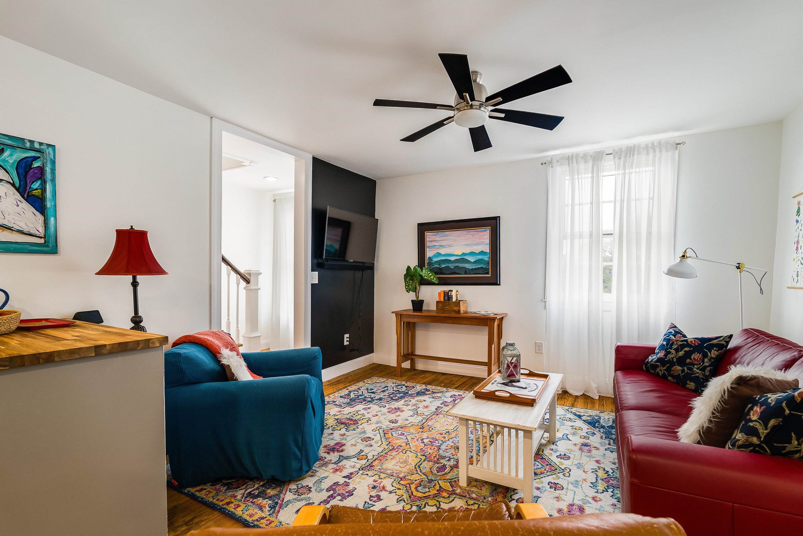 917 W BEVERLEY ST, STAUNTON, Virginia 22980, 3 Bedrooms Bedrooms, ,2 BathroomsBathrooms,Residential,917 W BEVERLEY ST,670124 MLS # 670124