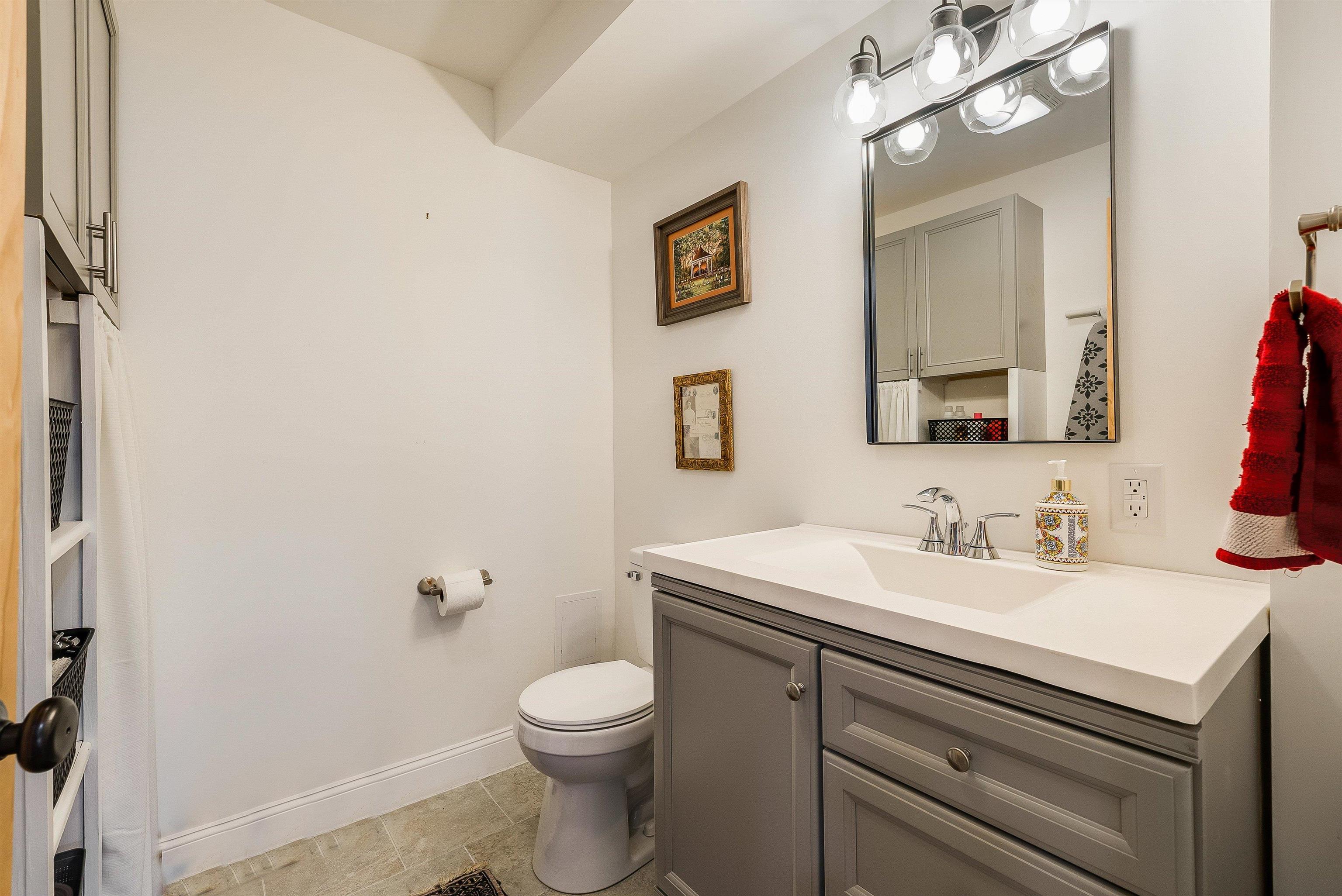 917 W BEVERLEY ST, STAUNTON, Virginia 22980, 3 Bedrooms Bedrooms, ,2 BathroomsBathrooms,Residential,917 W BEVERLEY ST,670124 MLS # 670124