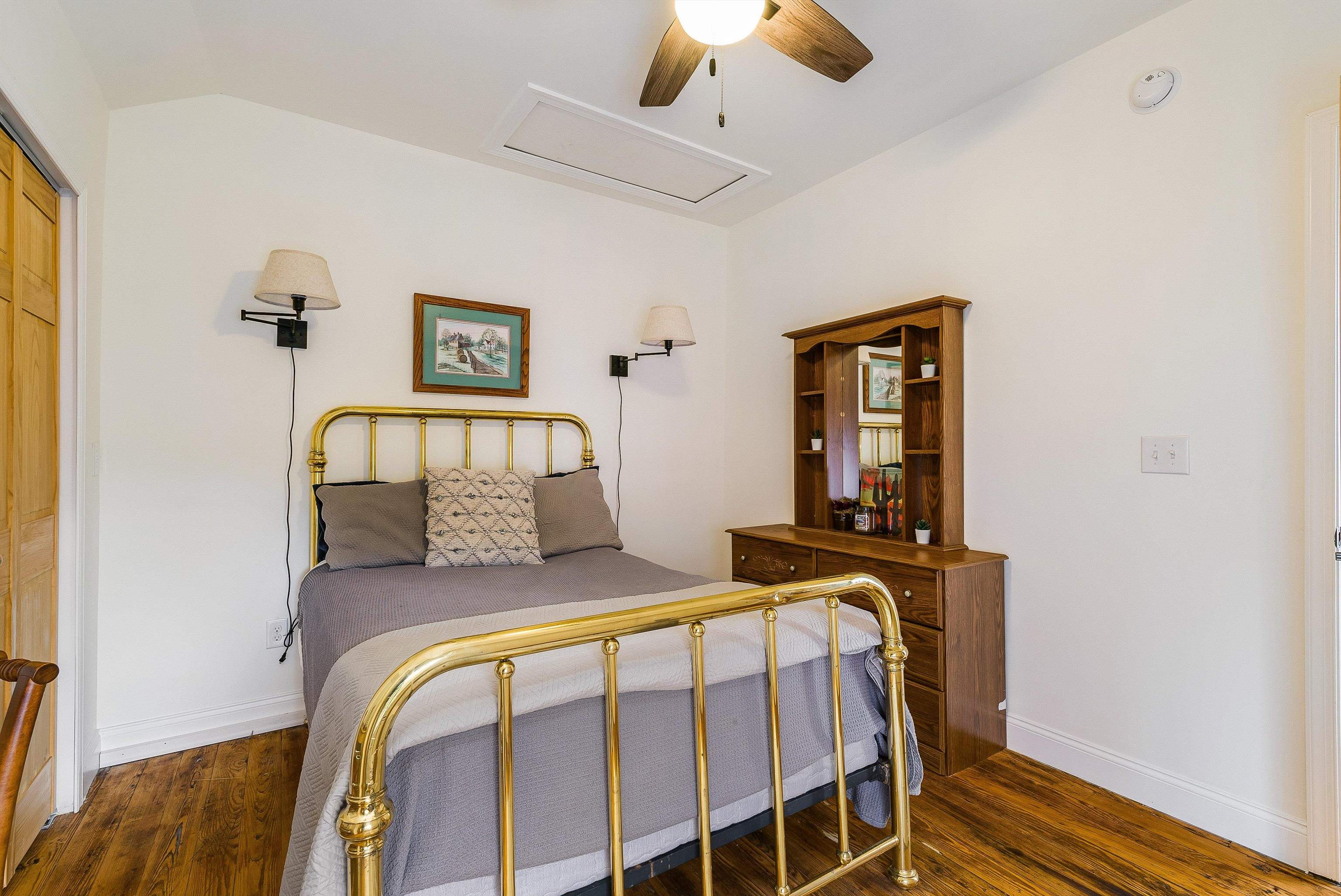 917 W BEVERLEY ST, STAUNTON, Virginia 22980, 3 Bedrooms Bedrooms, ,2 BathroomsBathrooms,Residential,917 W BEVERLEY ST,670124 MLS # 670124