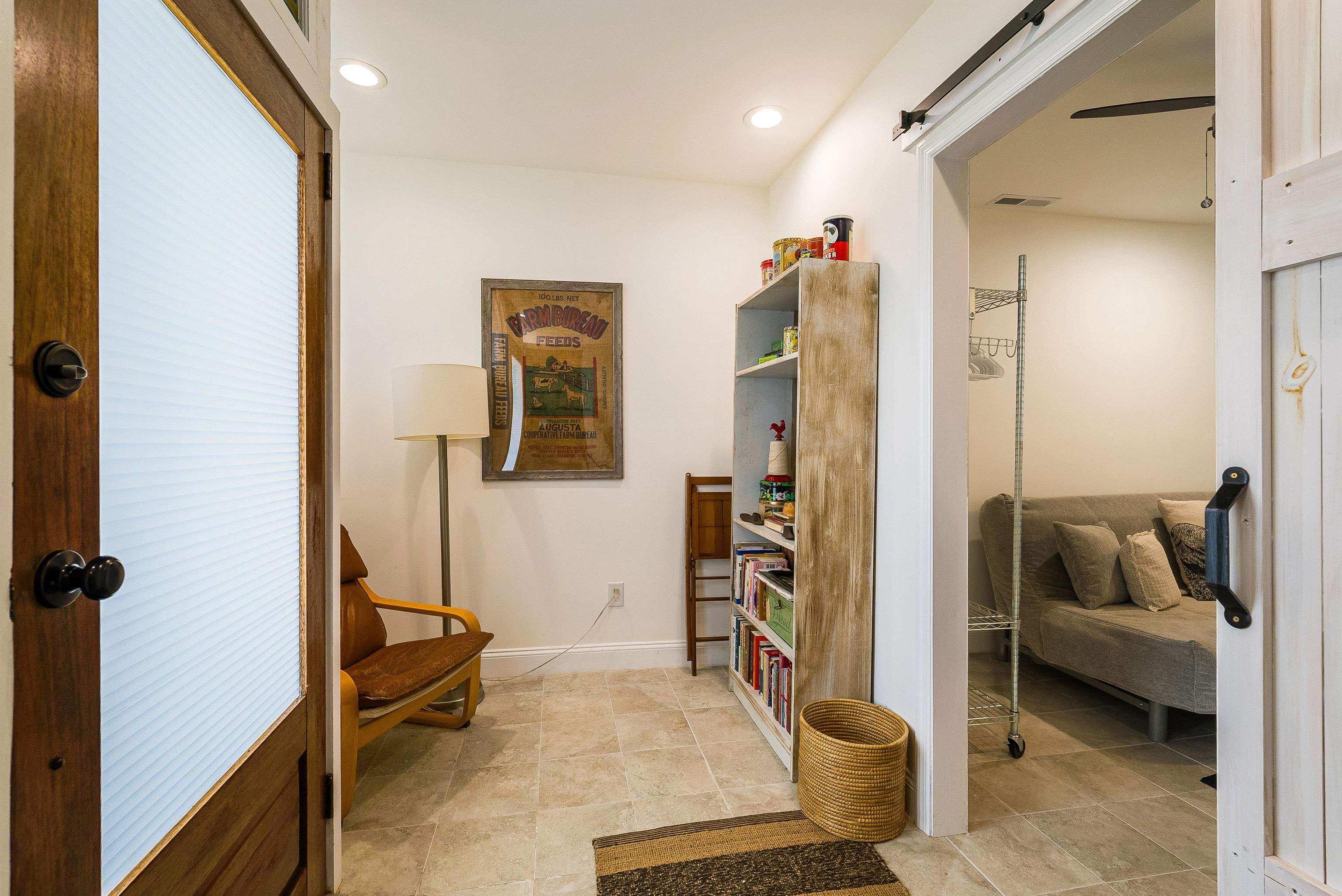 917 W BEVERLEY ST, STAUNTON, Virginia 22980, 3 Bedrooms Bedrooms, ,2 BathroomsBathrooms,Residential,917 W BEVERLEY ST,670124 MLS # 670124