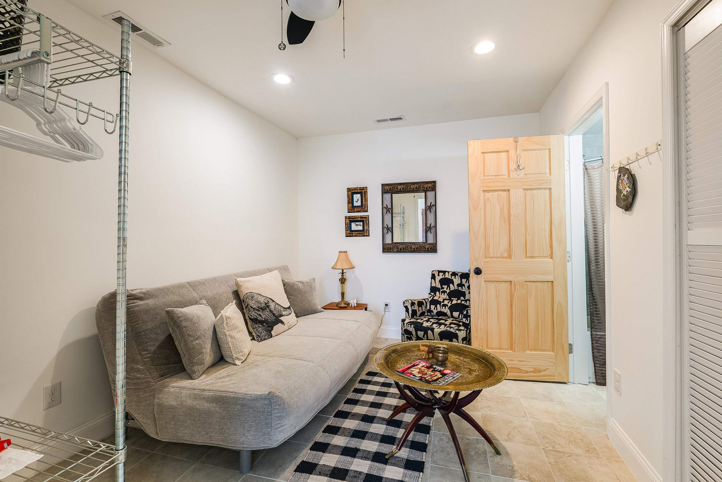 917 W BEVERLEY ST, STAUNTON, Virginia 22980, 3 Bedrooms Bedrooms, ,2 BathroomsBathrooms,Residential,917 W BEVERLEY ST,670124 MLS # 670124