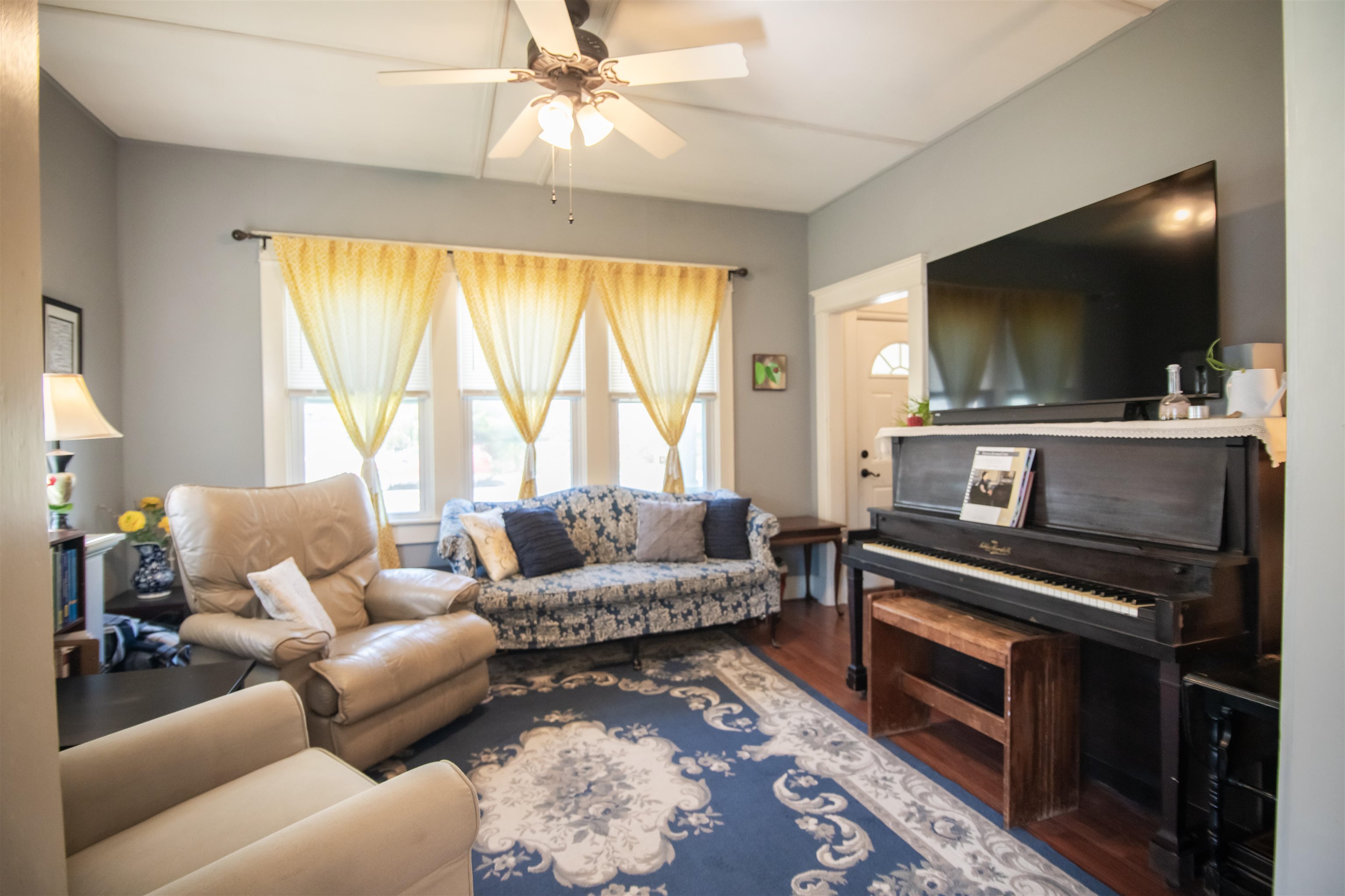 528 ARCH AVE, WAYNESBORO, Virginia 22980, 2 Bedrooms Bedrooms, ,1 BathroomBathrooms,Residential,528 ARCH AVE,670133 MLS # 670133