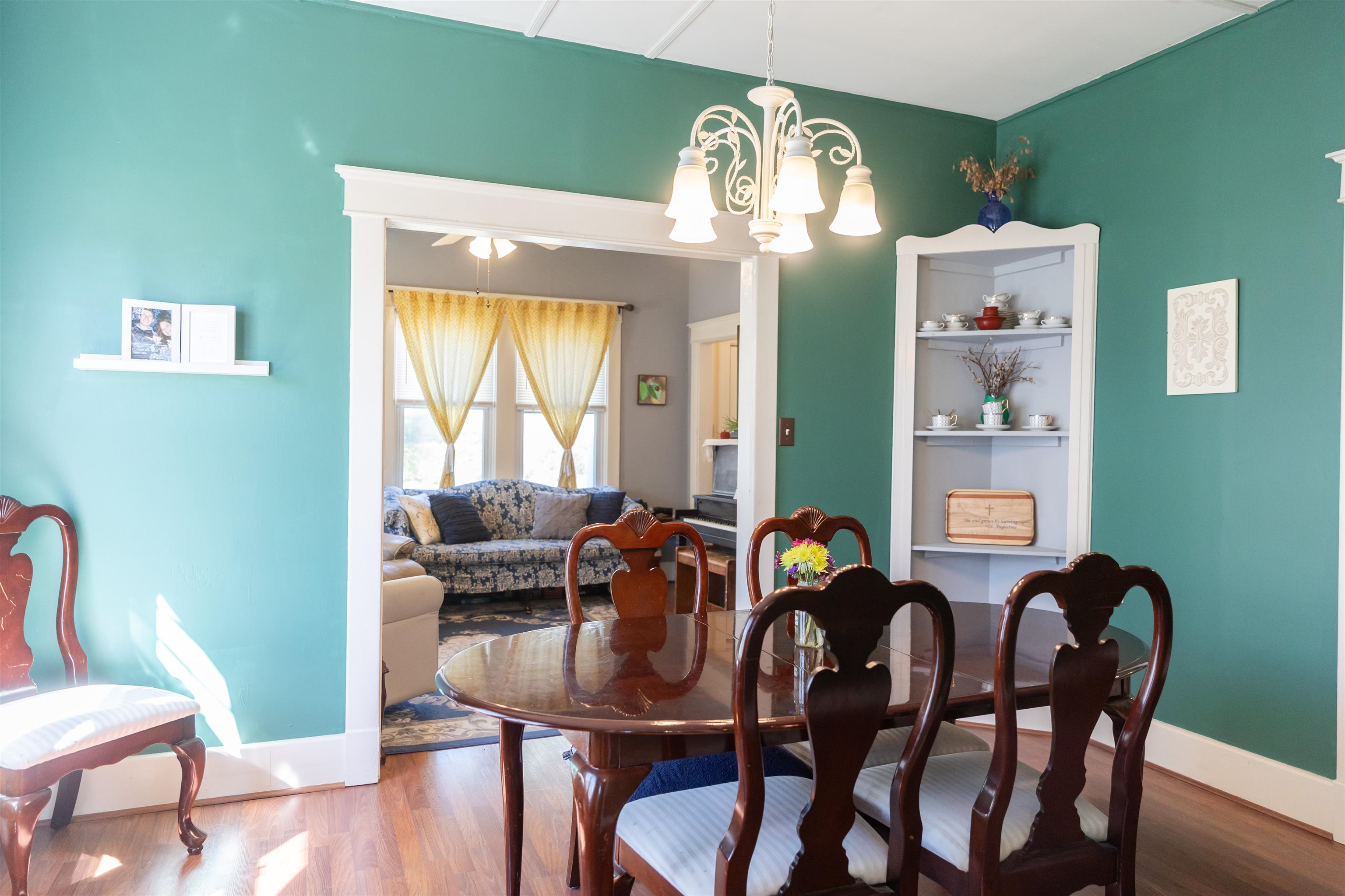528 ARCH AVE, WAYNESBORO, Virginia 22980, 2 Bedrooms Bedrooms, ,1 BathroomBathrooms,Residential,528 ARCH AVE,670133 MLS # 670133