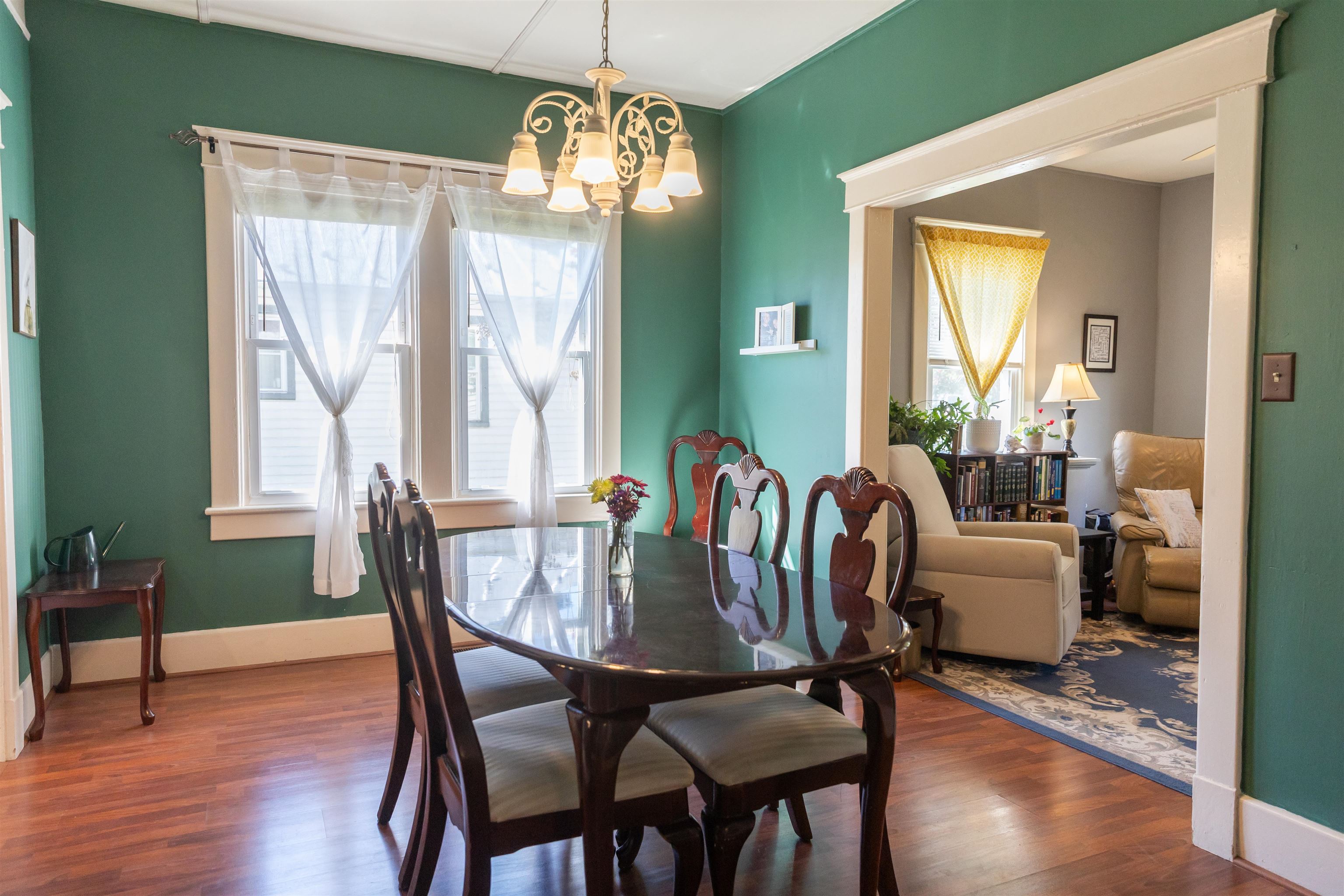 528 ARCH AVE, WAYNESBORO, Virginia 22980, 2 Bedrooms Bedrooms, ,1 BathroomBathrooms,Residential,528 ARCH AVE,670133 MLS # 670133