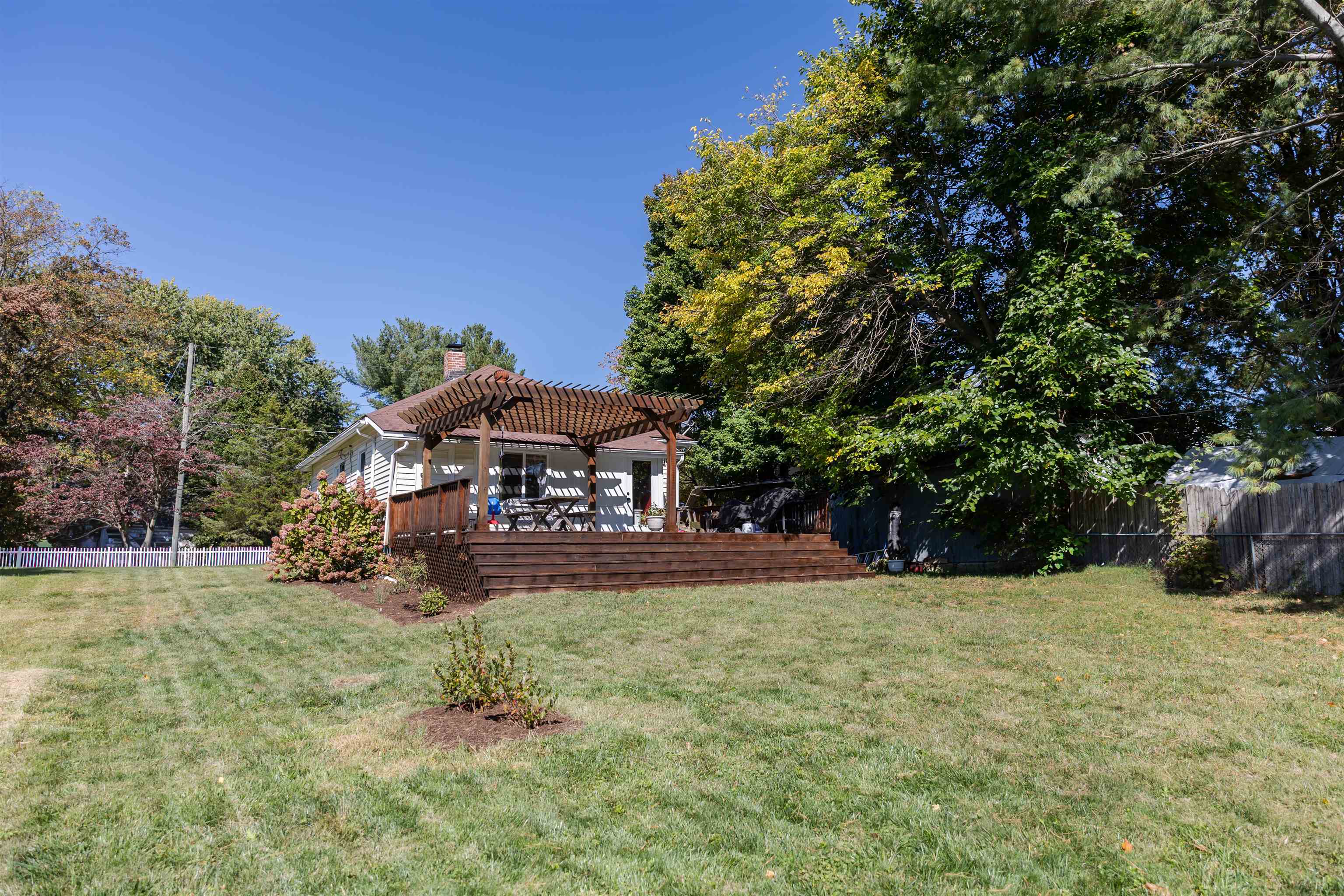 528 ARCH AVE, WAYNESBORO, Virginia 22980, 2 Bedrooms Bedrooms, ,1 BathroomBathrooms,Residential,528 ARCH AVE,670133 MLS # 670133