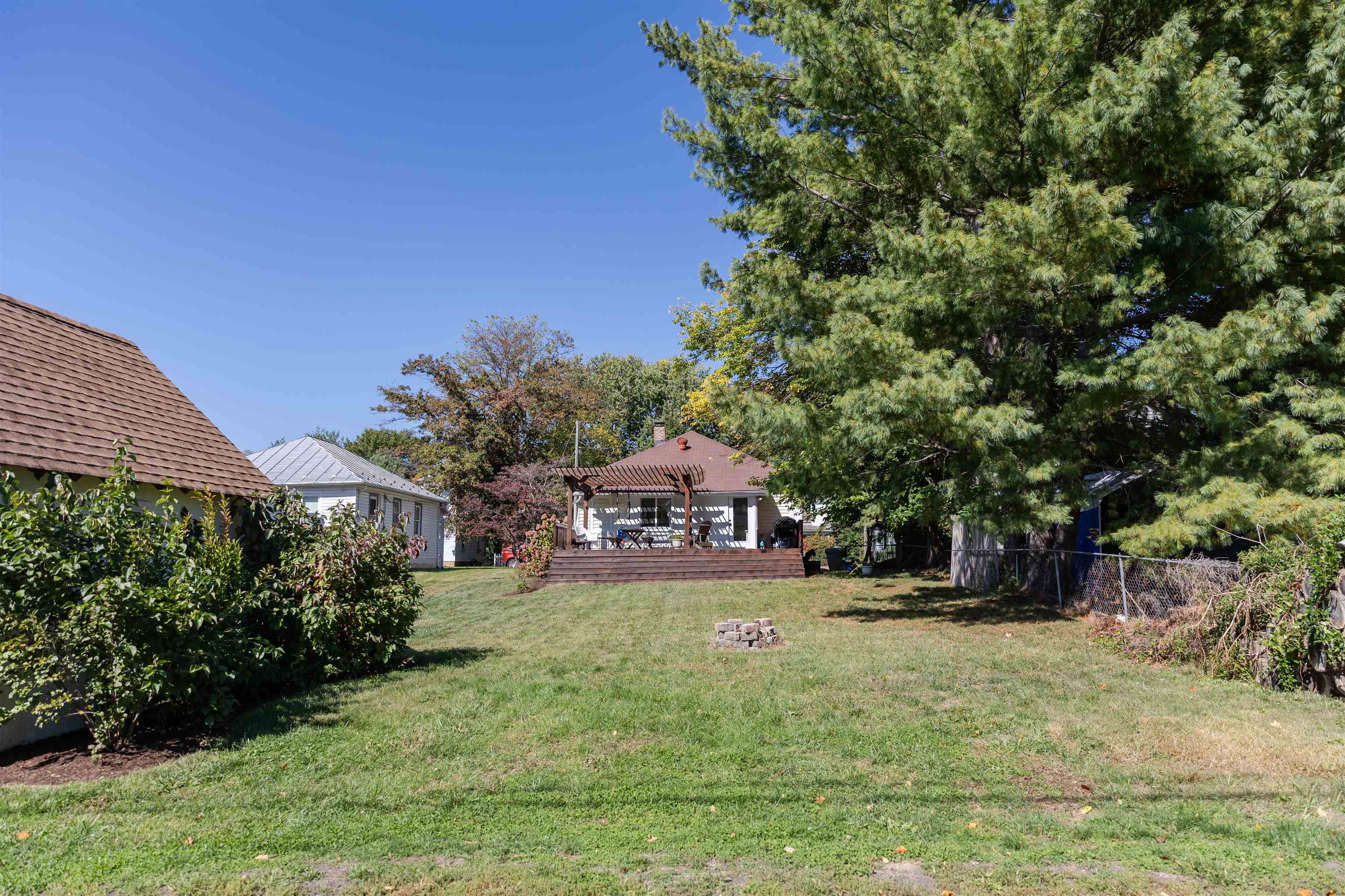 528 ARCH AVE, WAYNESBORO, Virginia 22980, 2 Bedrooms Bedrooms, ,1 BathroomBathrooms,Residential,528 ARCH AVE,670133 MLS # 670133
