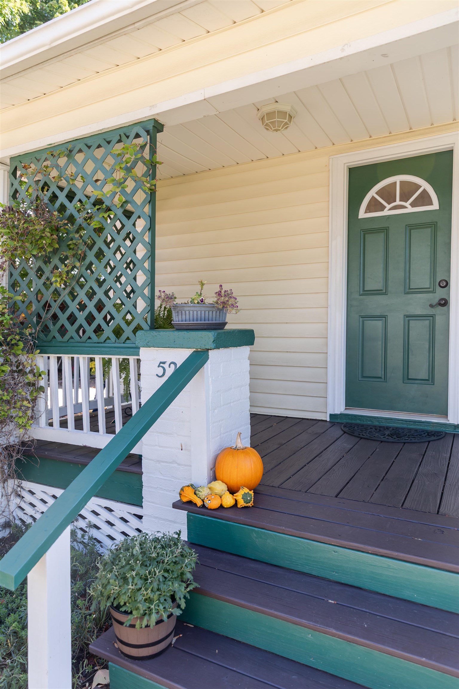 528 ARCH AVE, WAYNESBORO, Virginia 22980, 2 Bedrooms Bedrooms, ,1 BathroomBathrooms,Residential,528 ARCH AVE,670133 MLS # 670133