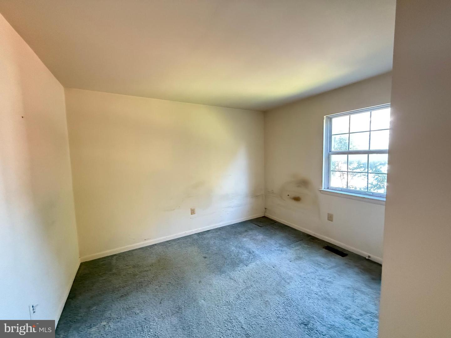 14288 LINDENDALE RD, WOODBRIDGE, Virginia 22193, 3 Bedrooms Bedrooms, ,1 BathroomBathrooms,Residential,For sale,14288 LINDENDALE RD,VAPW2103918 MLS # VAPW2103918