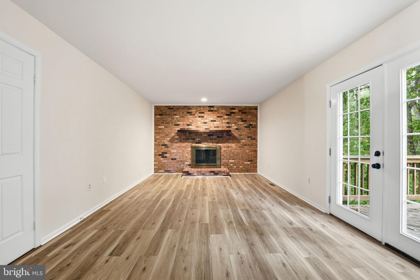 15998 COVE LN, DUMFRIES, Virginia 22025, 4 Bedrooms Bedrooms, ,3 BathroomsBathrooms,Residential,For sale,15998 COVE LN,VAPW2104028 MLS # VAPW2104028