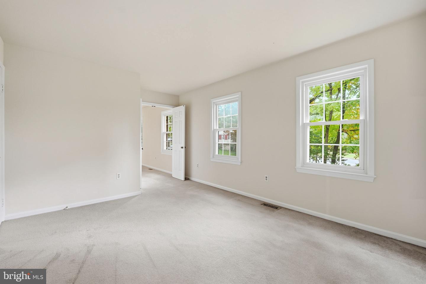 15998 COVE LN, DUMFRIES, Virginia 22025, 4 Bedrooms Bedrooms, ,3 BathroomsBathrooms,Residential,For sale,15998 COVE LN,VAPW2104028 MLS # VAPW2104028