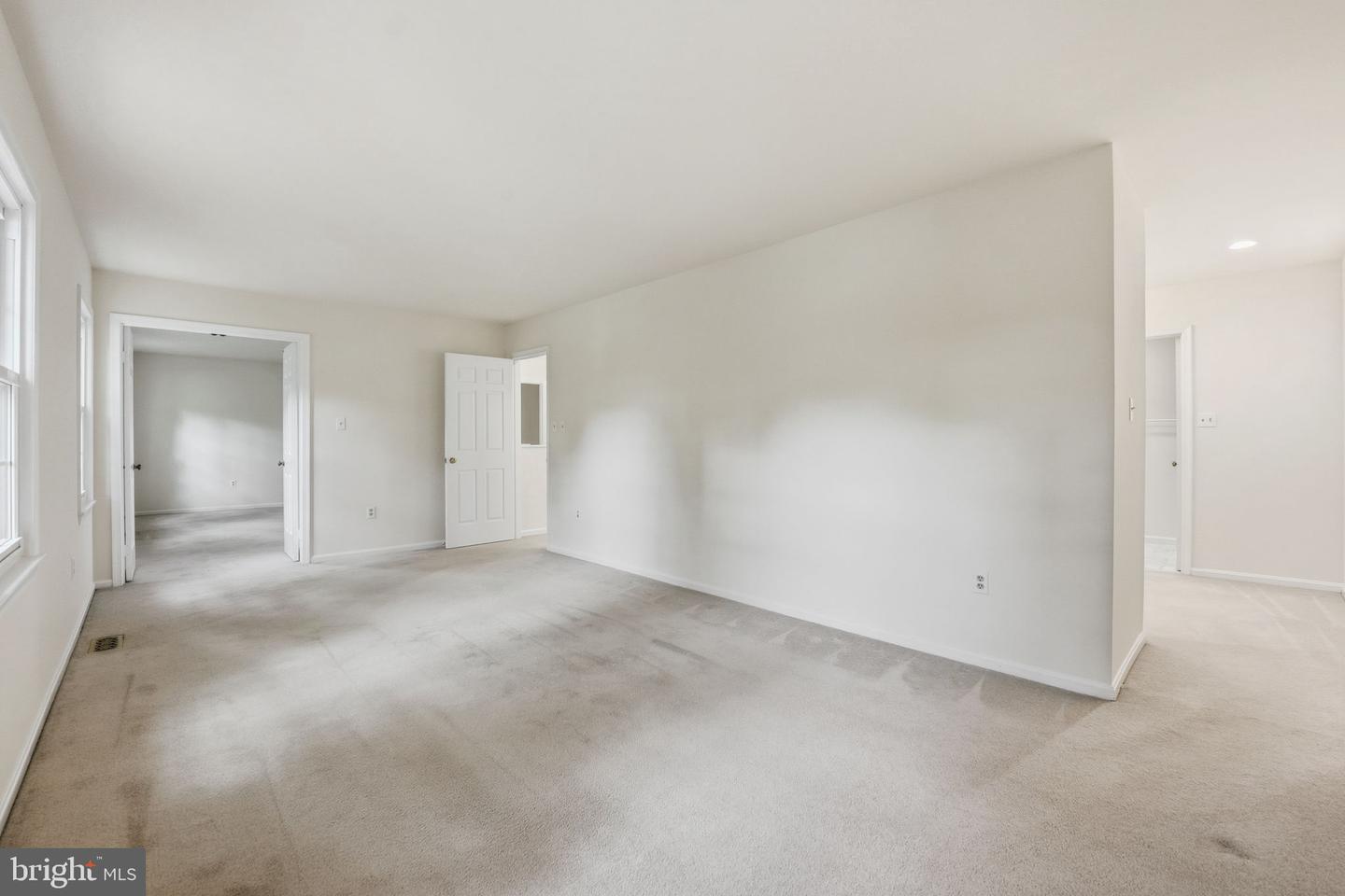 15998 COVE LN, DUMFRIES, Virginia 22025, 4 Bedrooms Bedrooms, ,3 BathroomsBathrooms,Residential,For sale,15998 COVE LN,VAPW2104028 MLS # VAPW2104028
